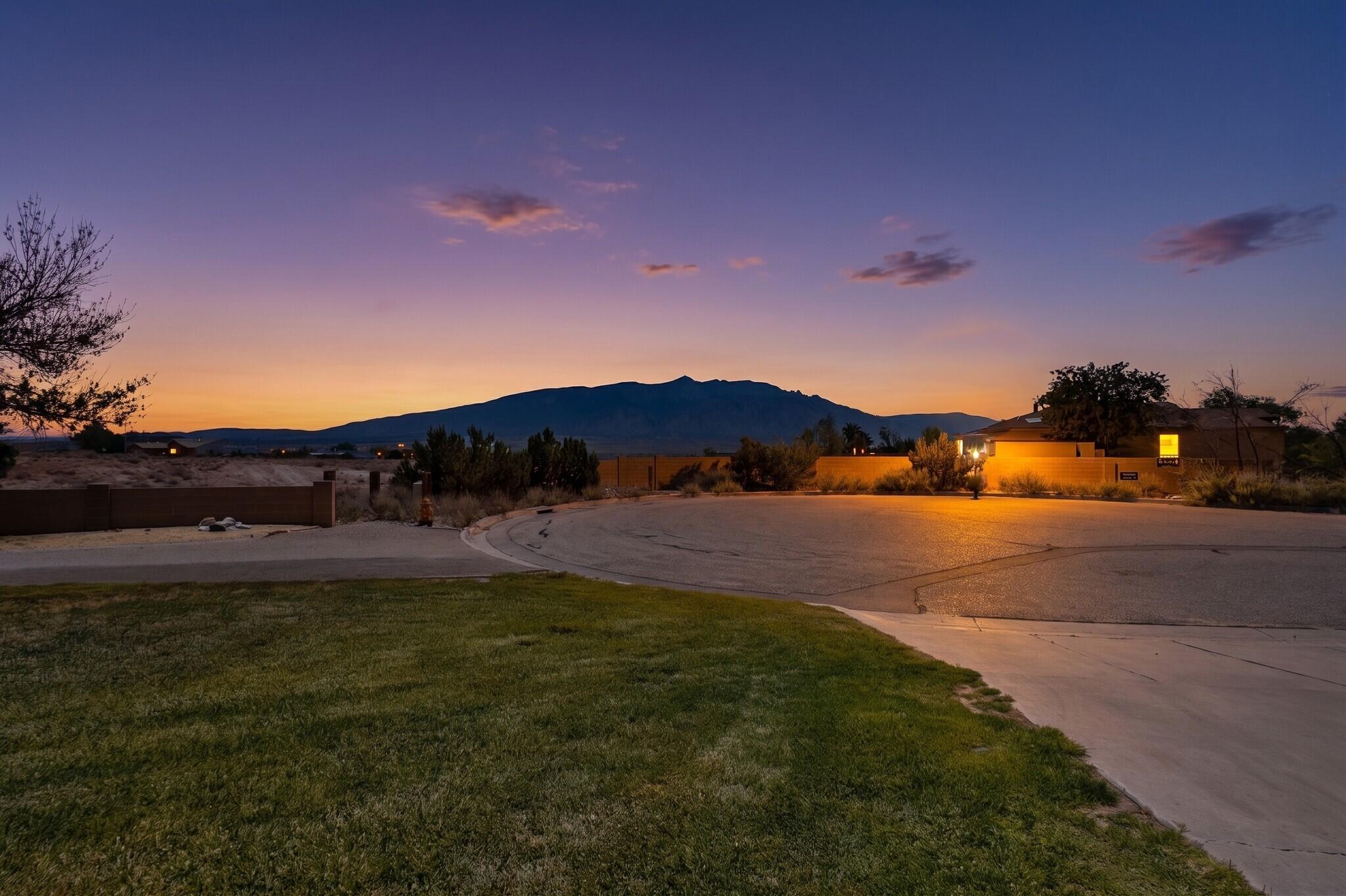 Photo 4 — 2667 Withington Peak Drive NE