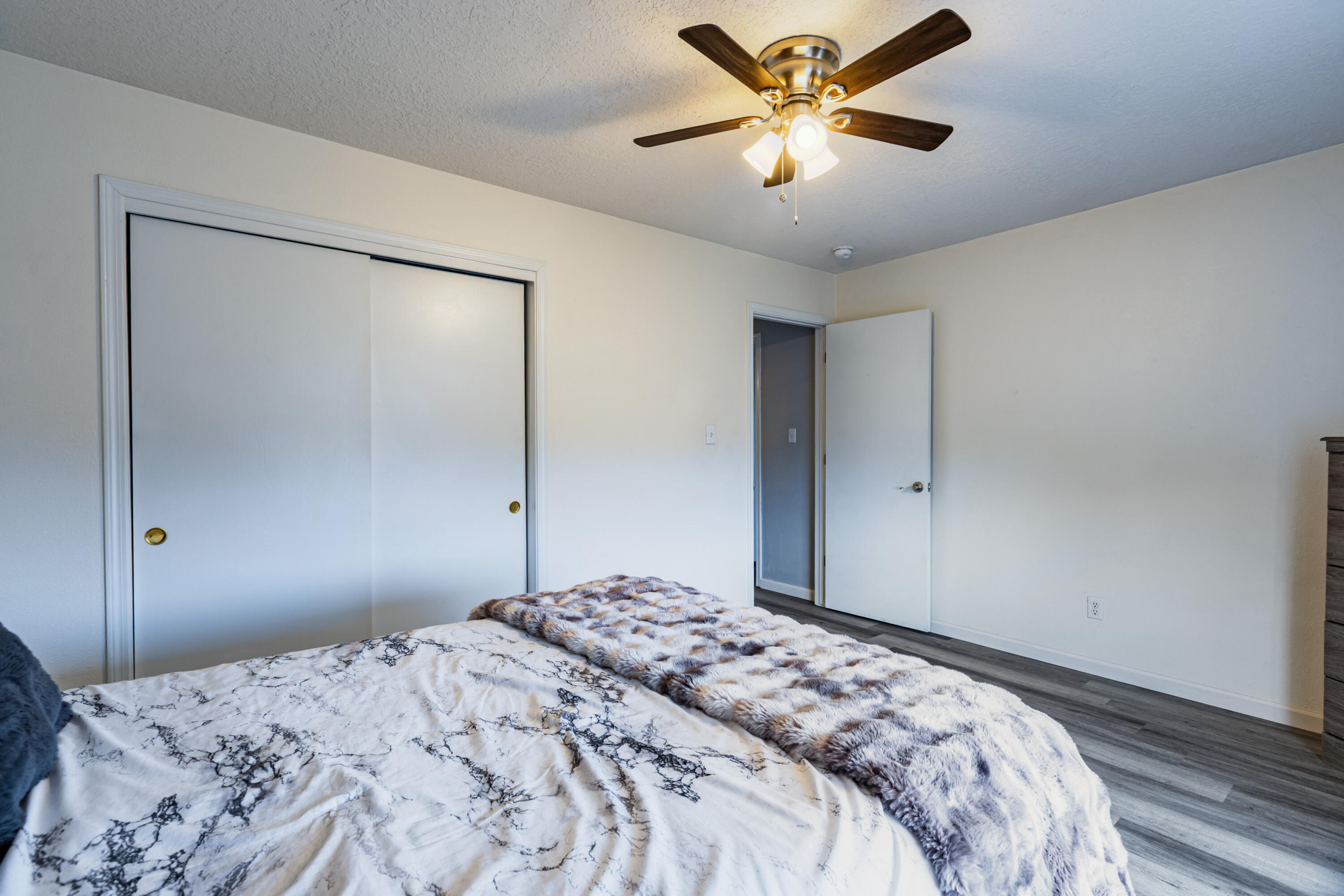 Photo 14 — 10801 Stonebrook Place NW