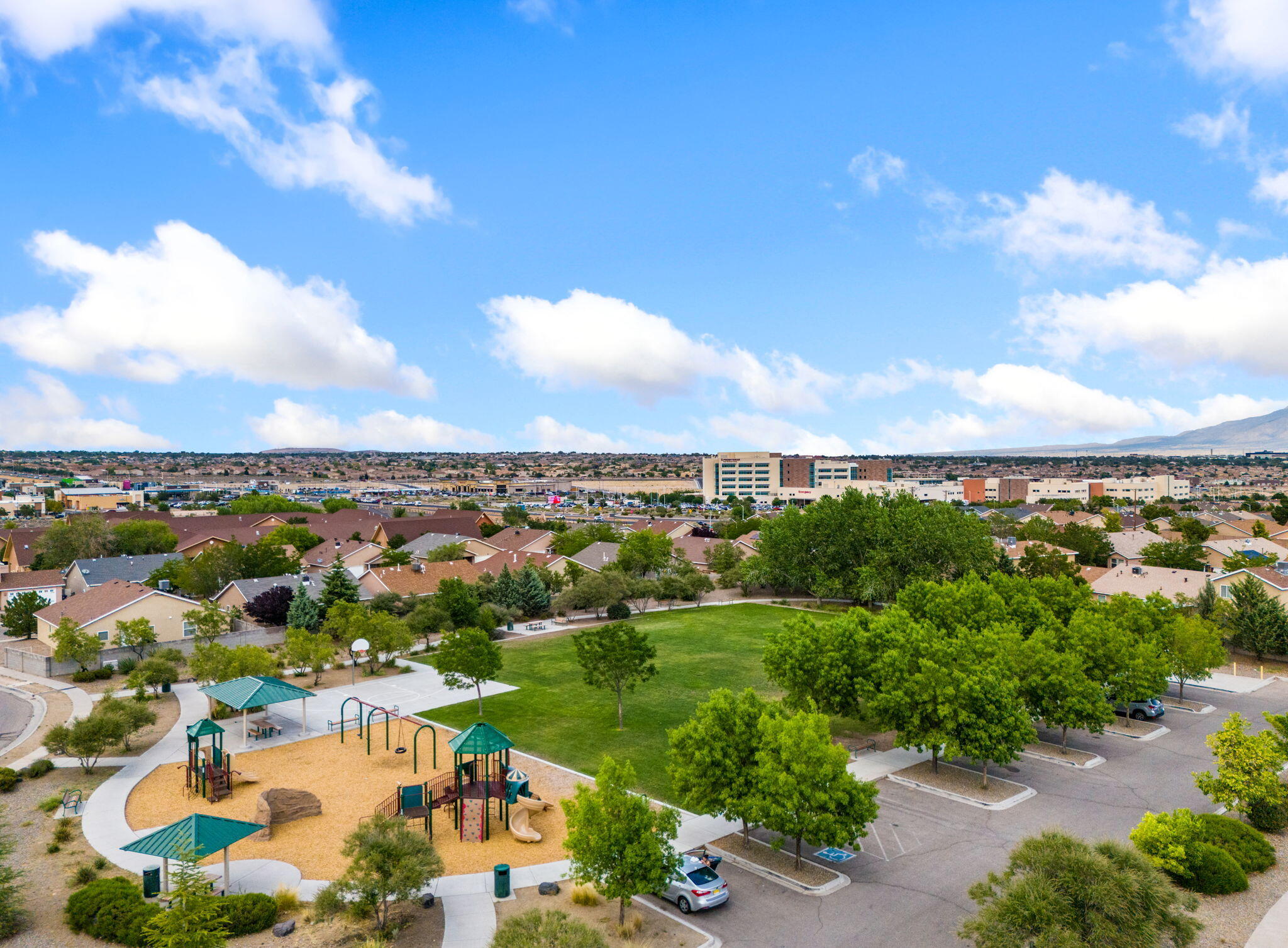 Photo 13 — 10515 Rockcliff Court NW