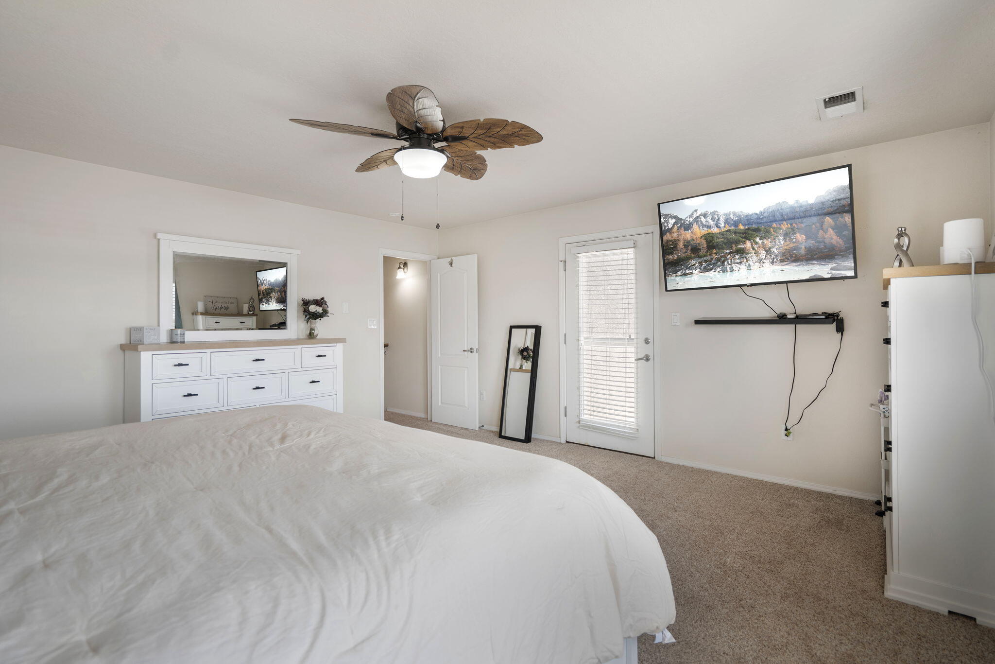 Photo 11 — 7100 Glyndon Trail NW