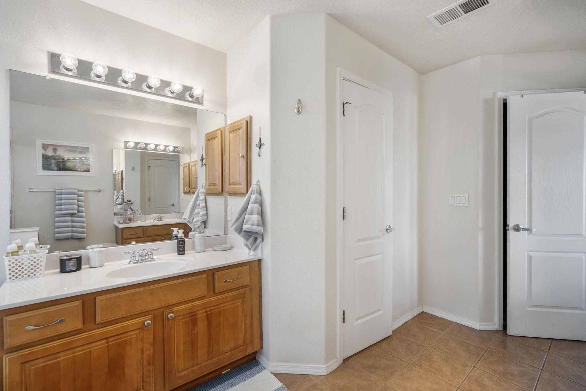 Photo 8 — 7100 Glyndon Trail NW
