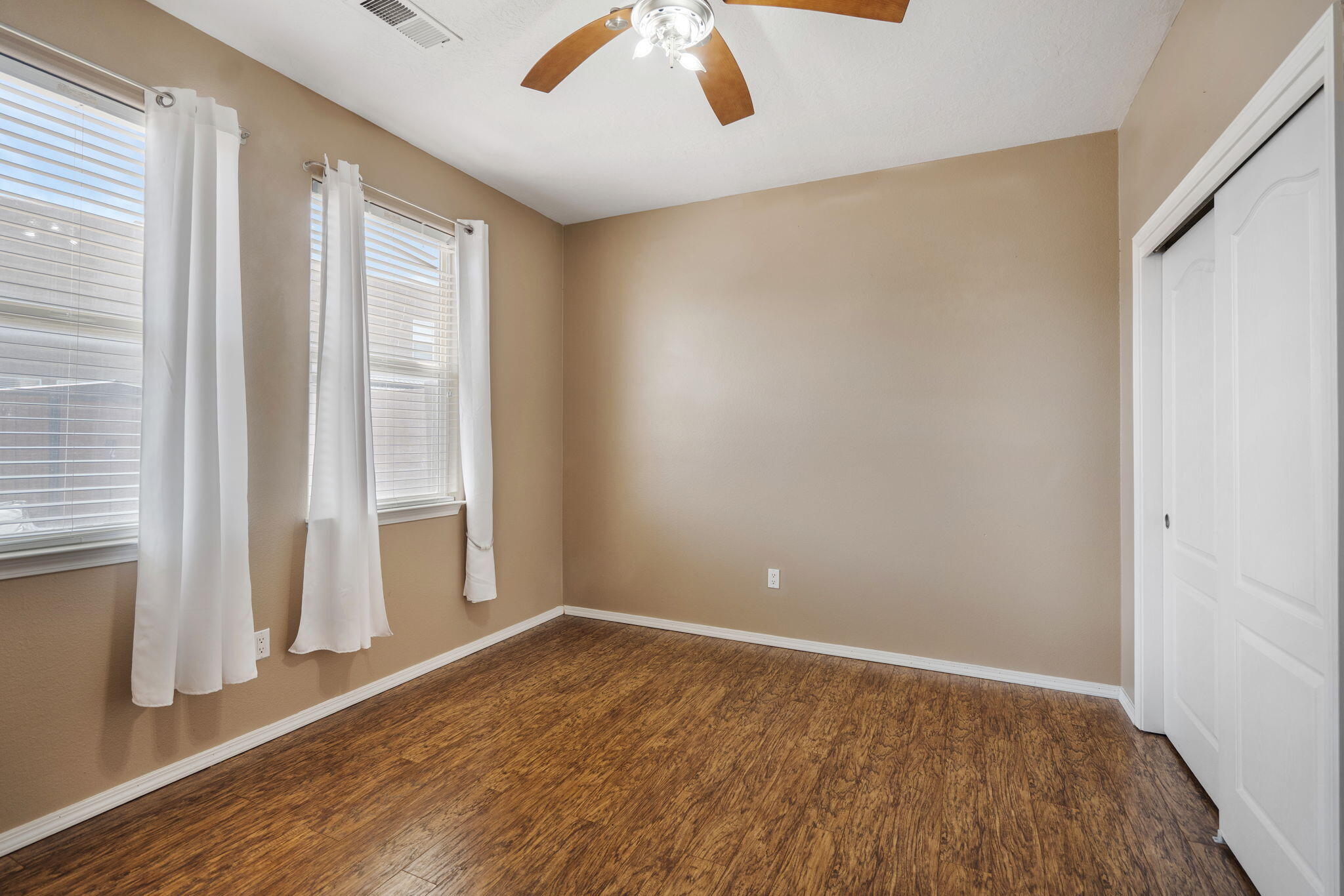 Photo 6 — 7100 Glyndon Trail NW