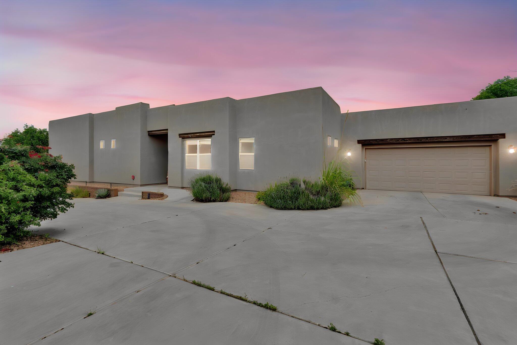 Photo 3 — 5308 Sacate Avenue NW