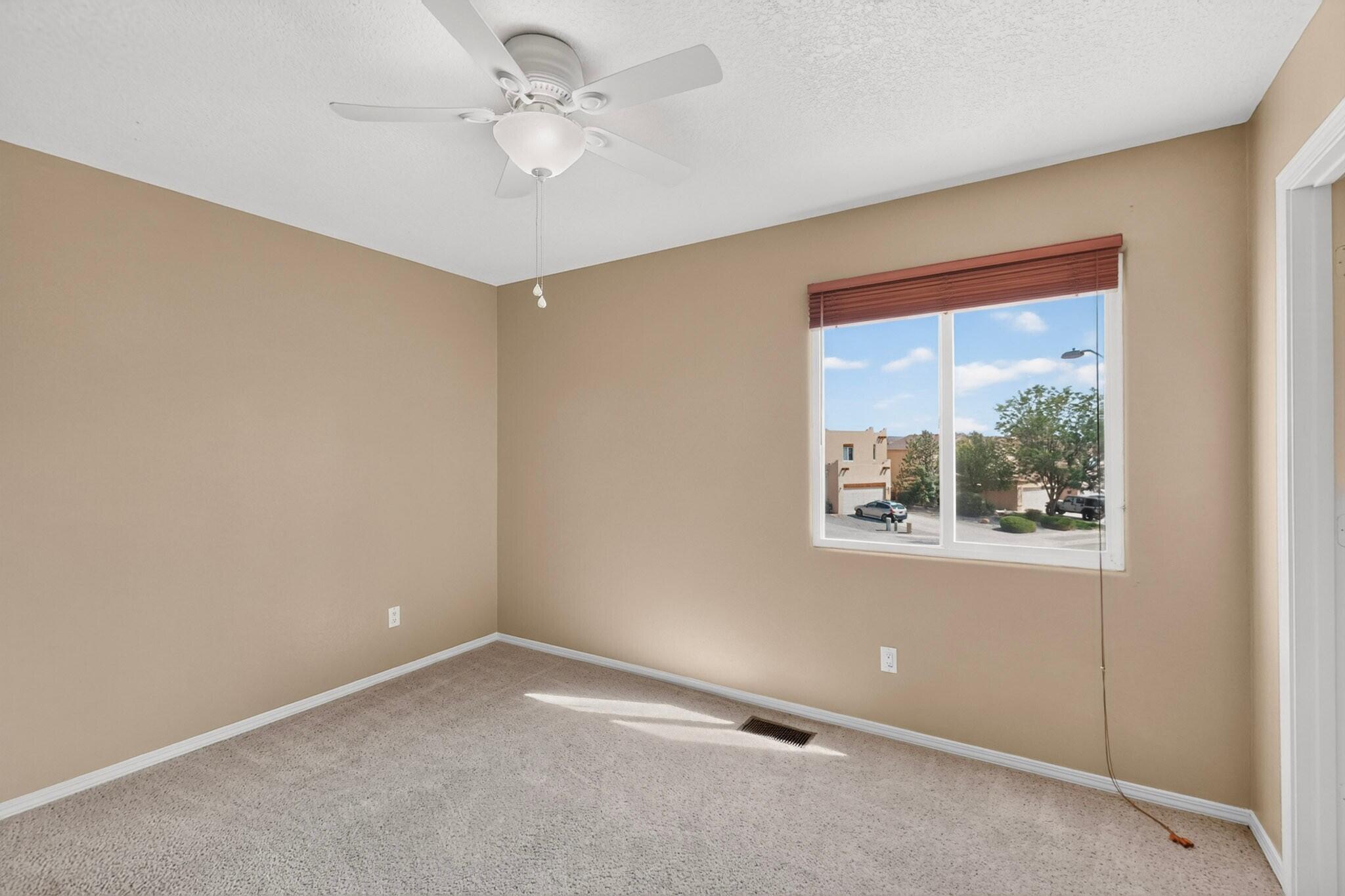 Photo 14 — 982 Dry Creek Court NE