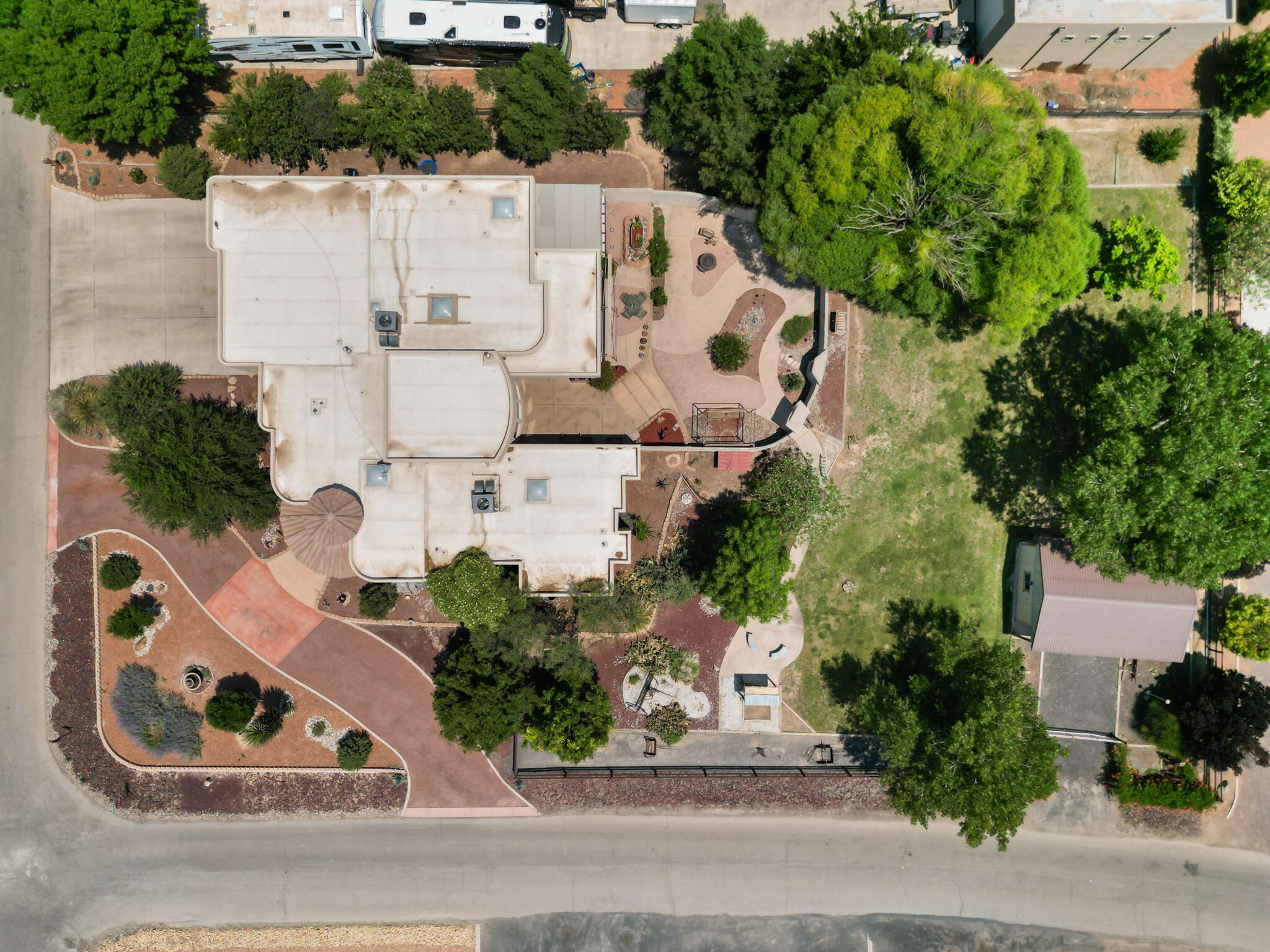 Photo 4 — 1260 Vanderploeg Court