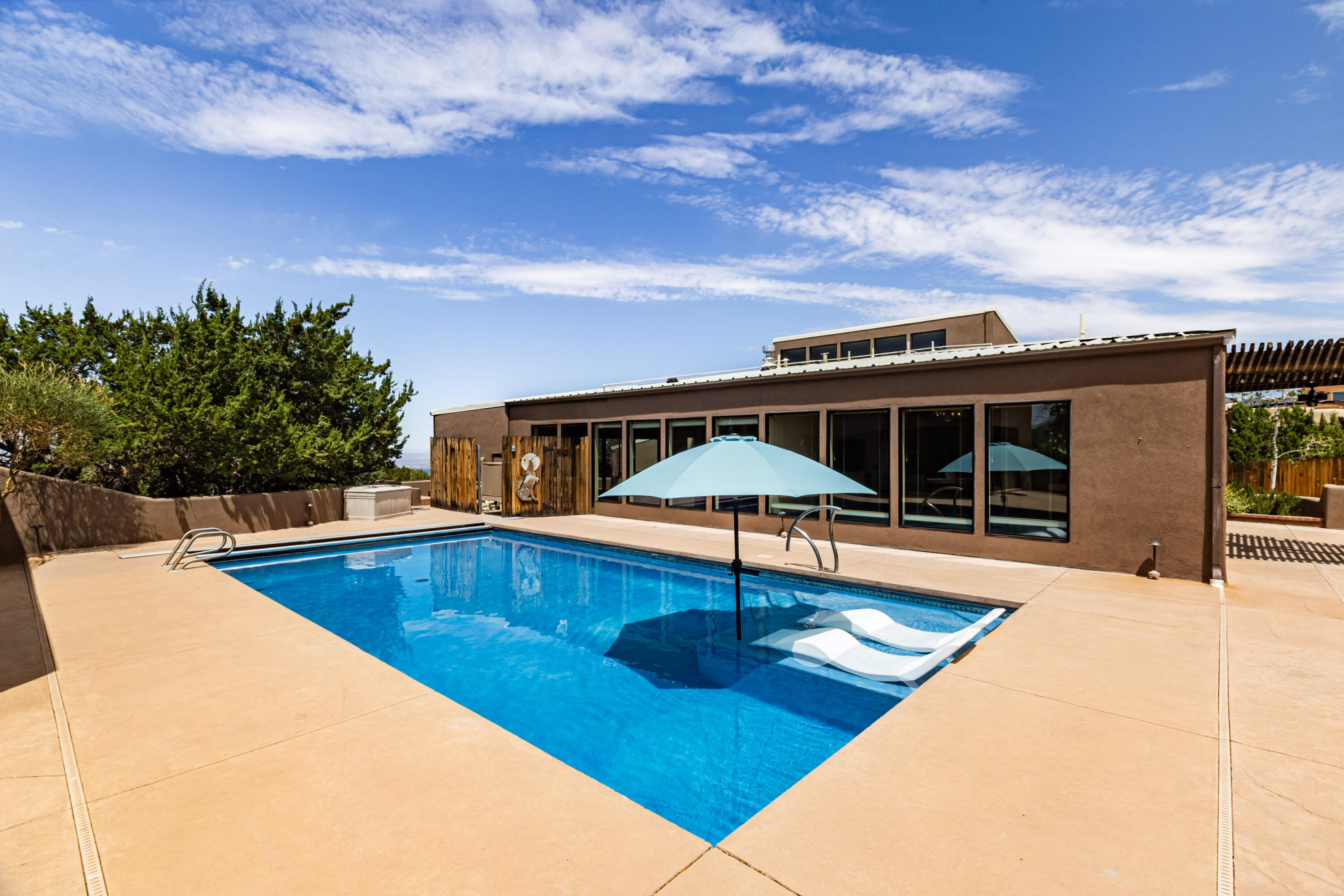 Photo 4 — 315 Big Horn Ridge Drive NE