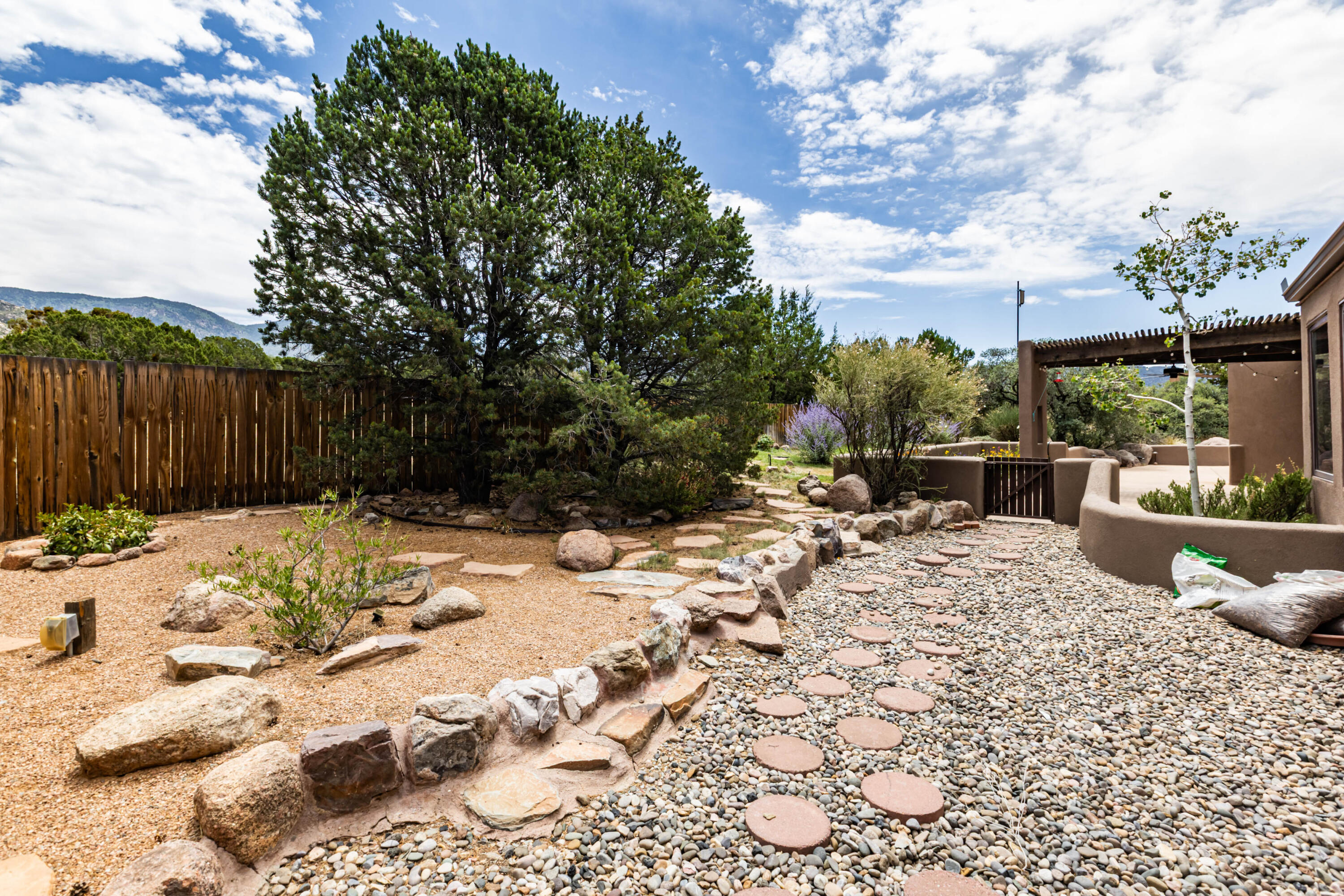 Photo 7 — 315 Big Horn Ridge Drive NE