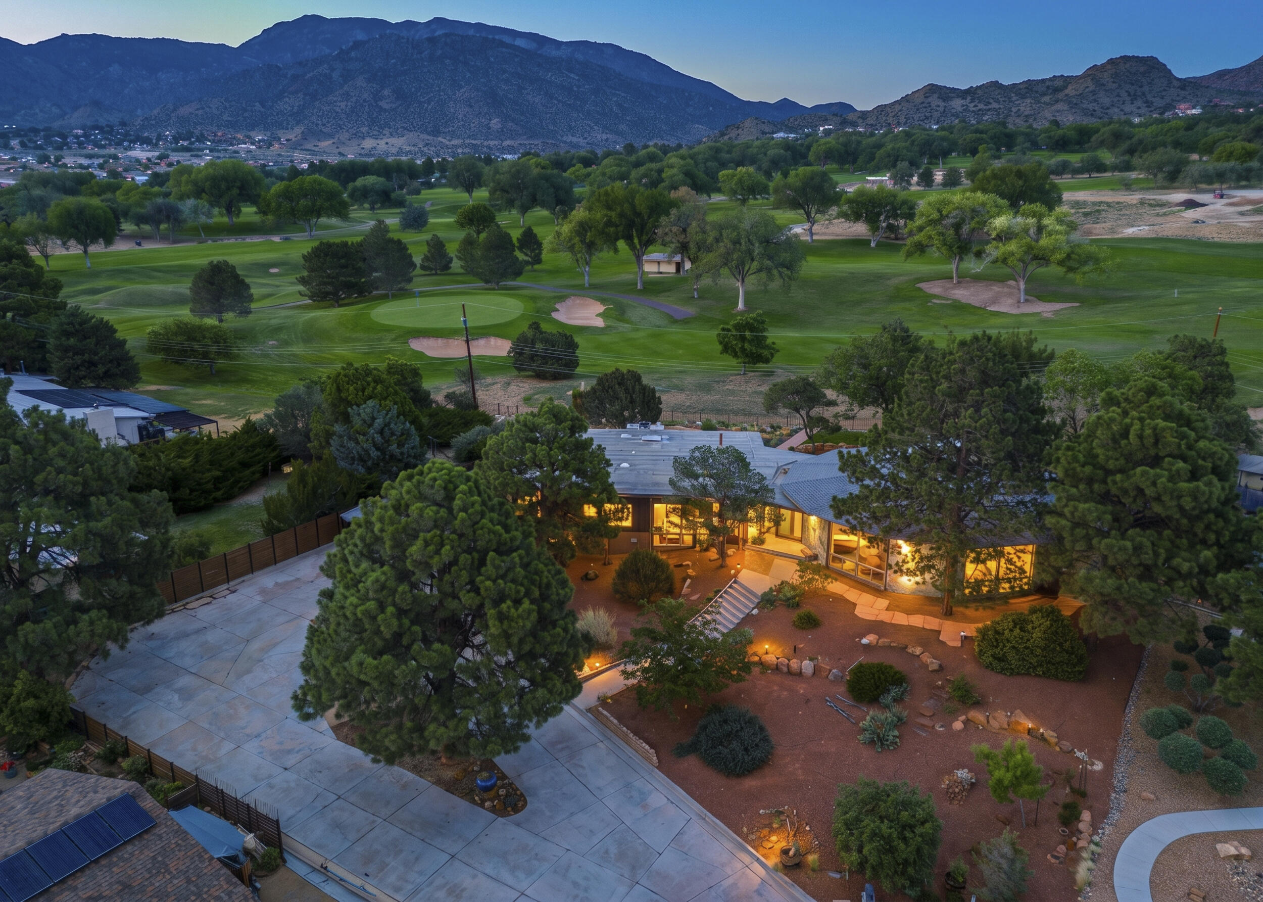 904 Ganado Court SE, Albuquerque, NM 87123