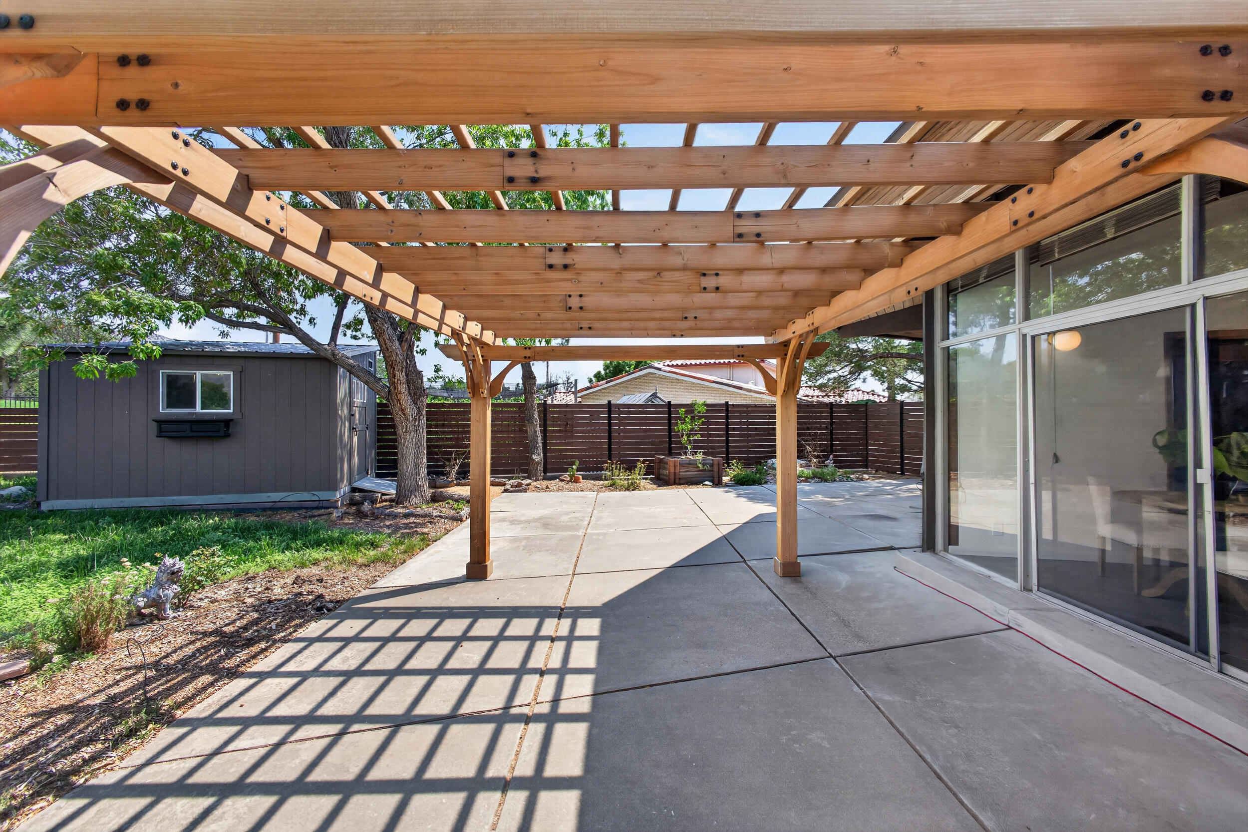 Photo 12 — 904 Ganado Court SE