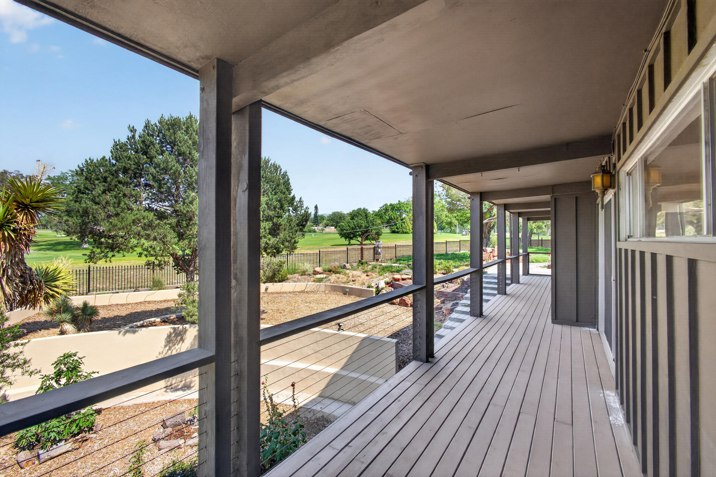 Photo 4 — 904 Ganado Court SE