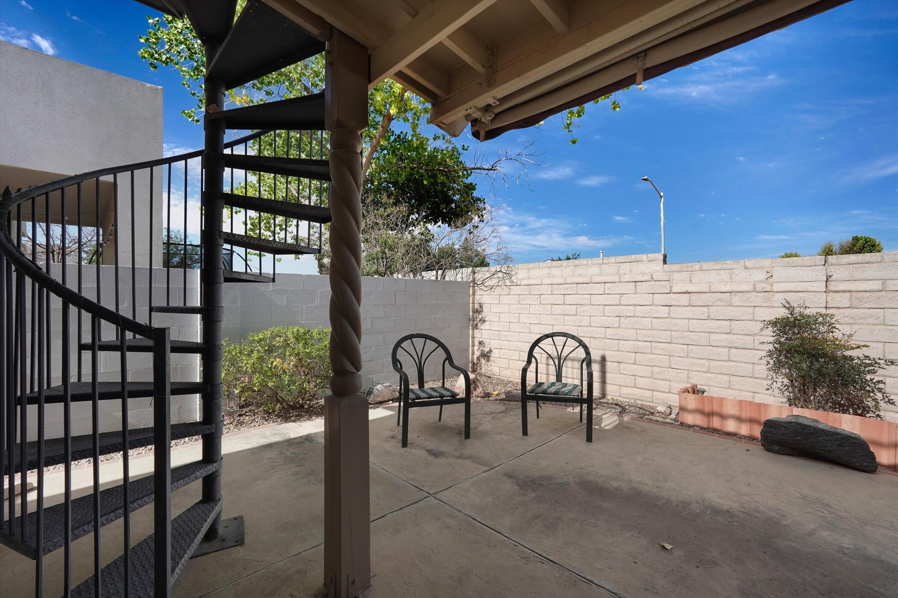Photo 11 — 623 Hermit Falls Drive SE