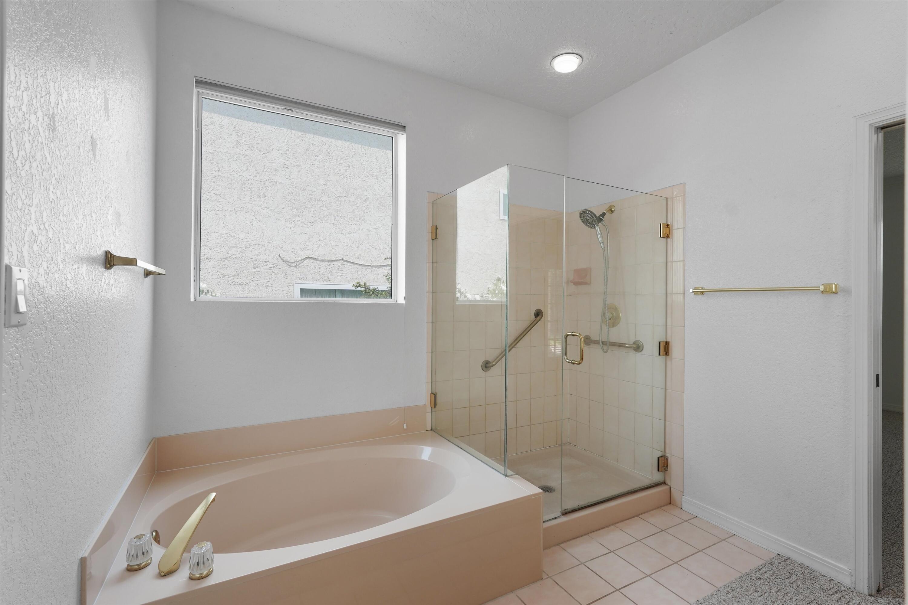 Photo 13 — 12309 La Vista Grande Drive NE