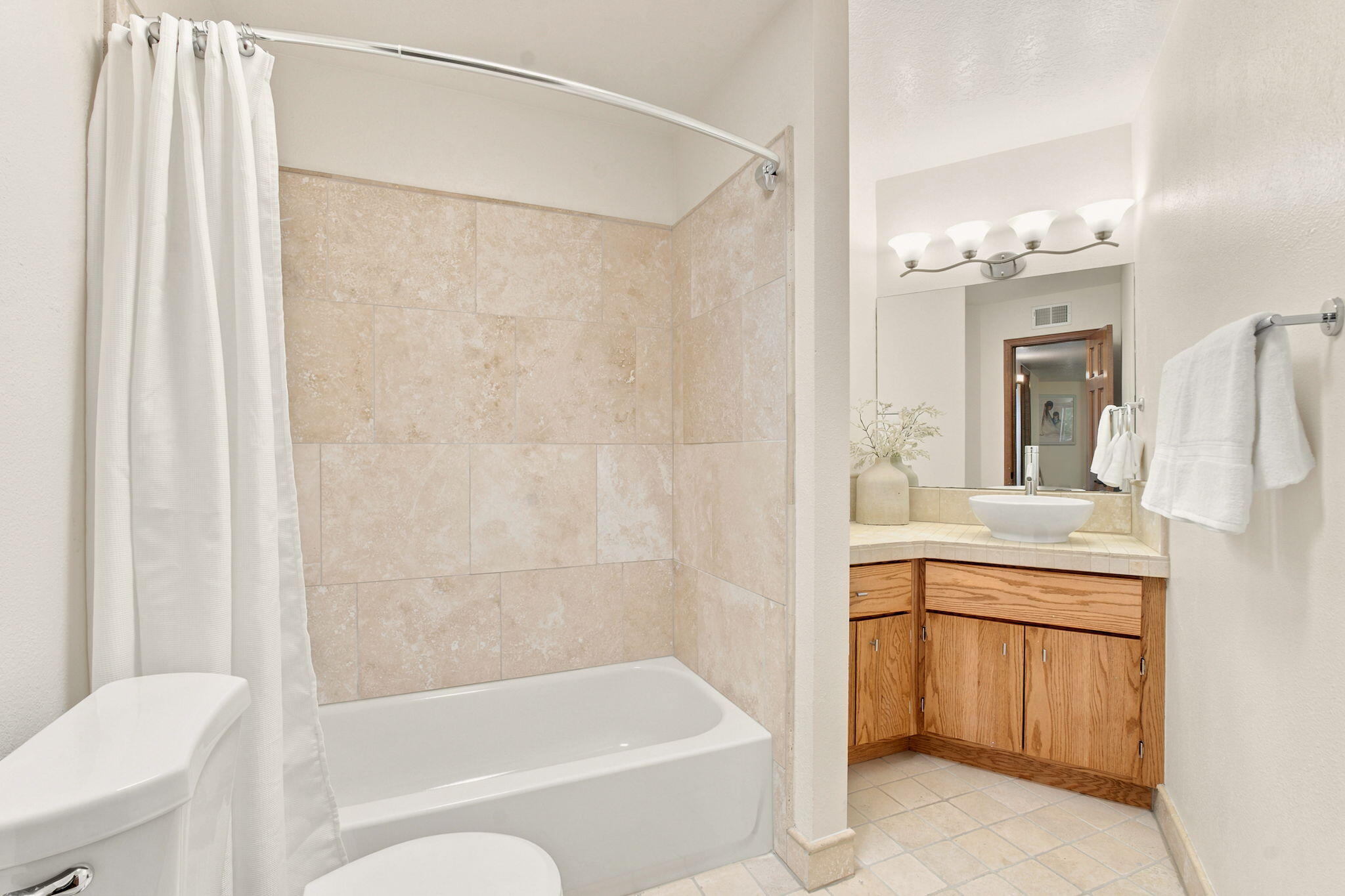 Photo 11 — 13807 Winterwood Way SE