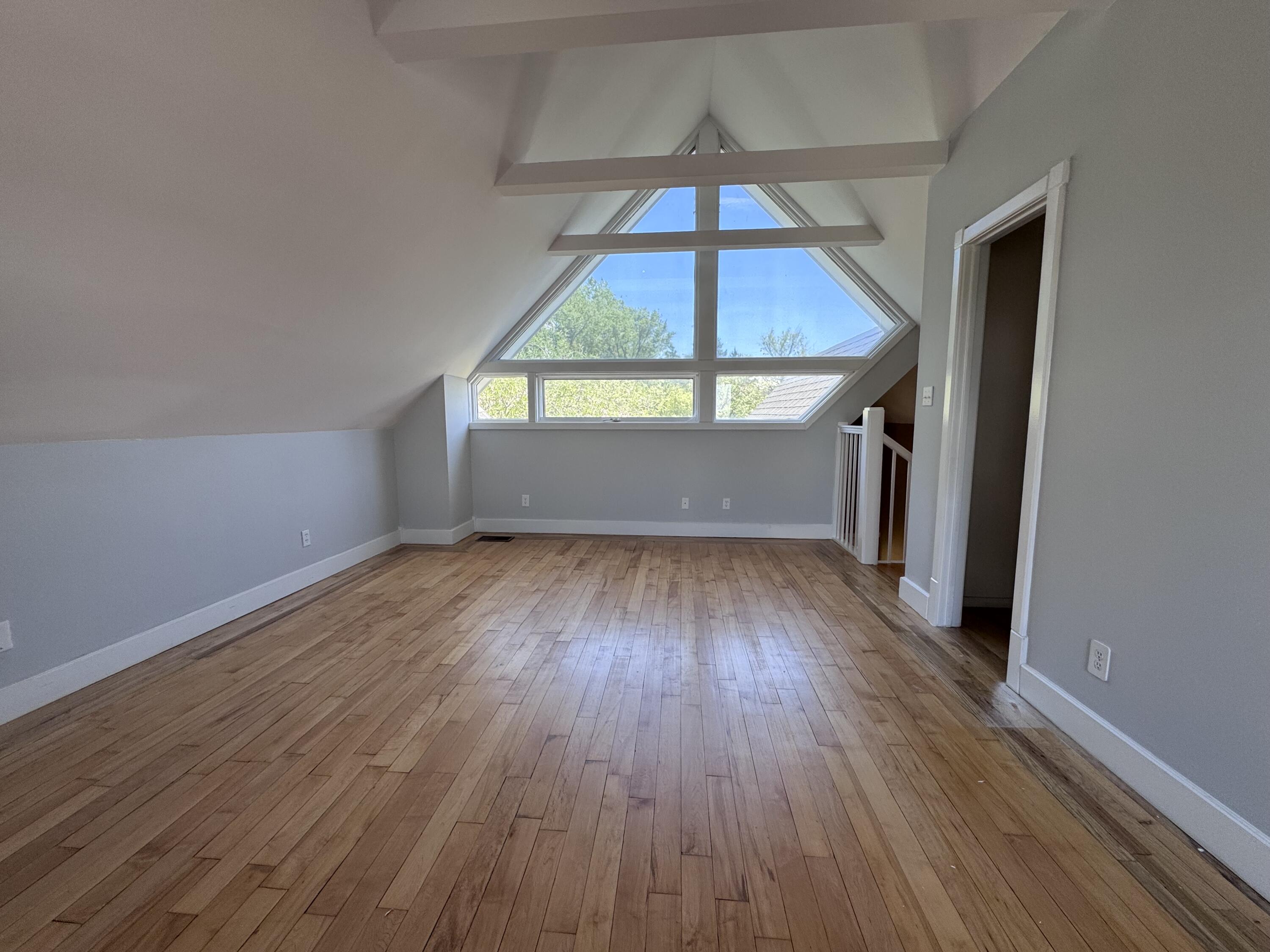Photo 15 — 501 Mulberry Street NE