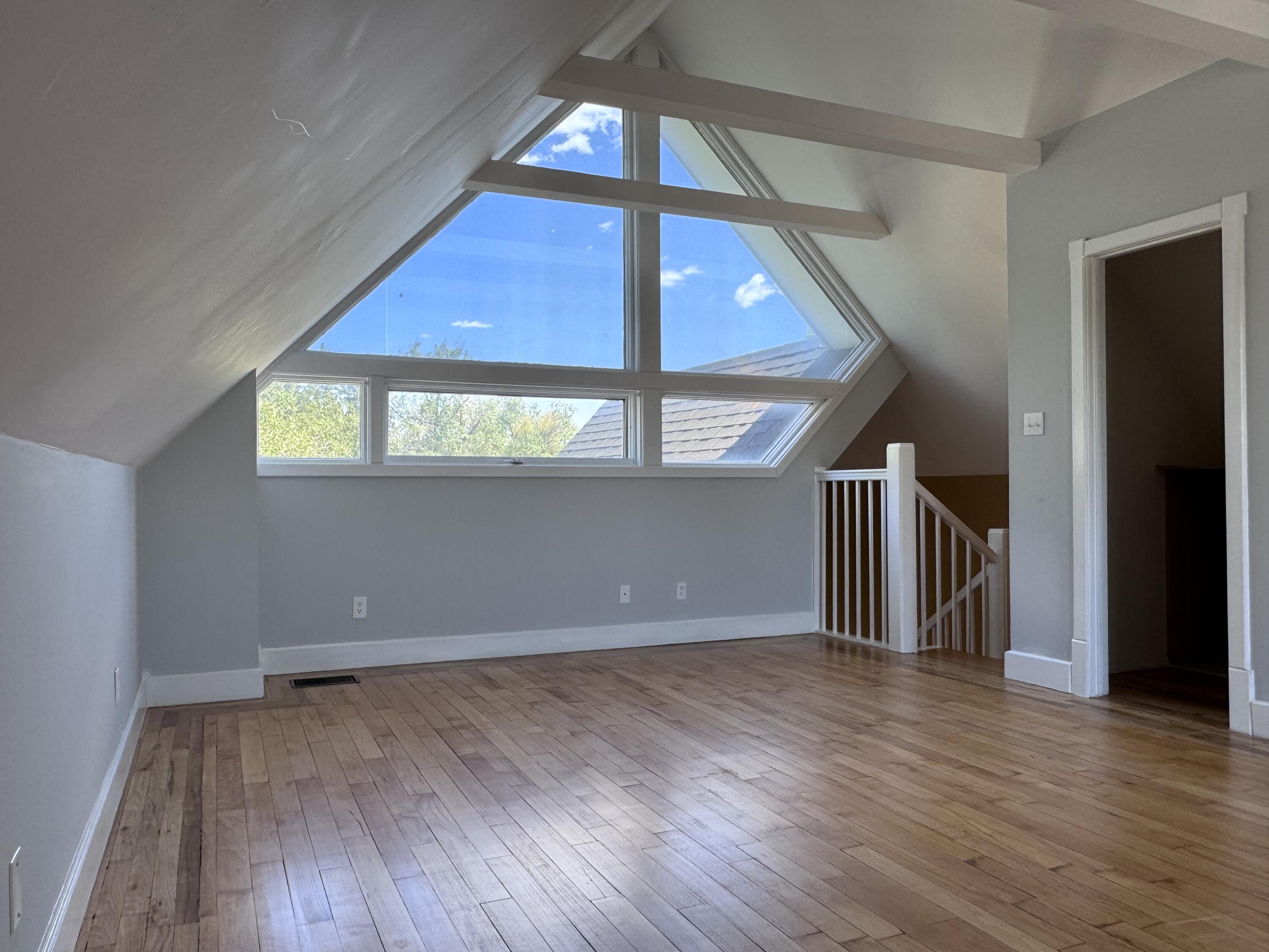 Photo 14 — 501 Mulberry Street NE