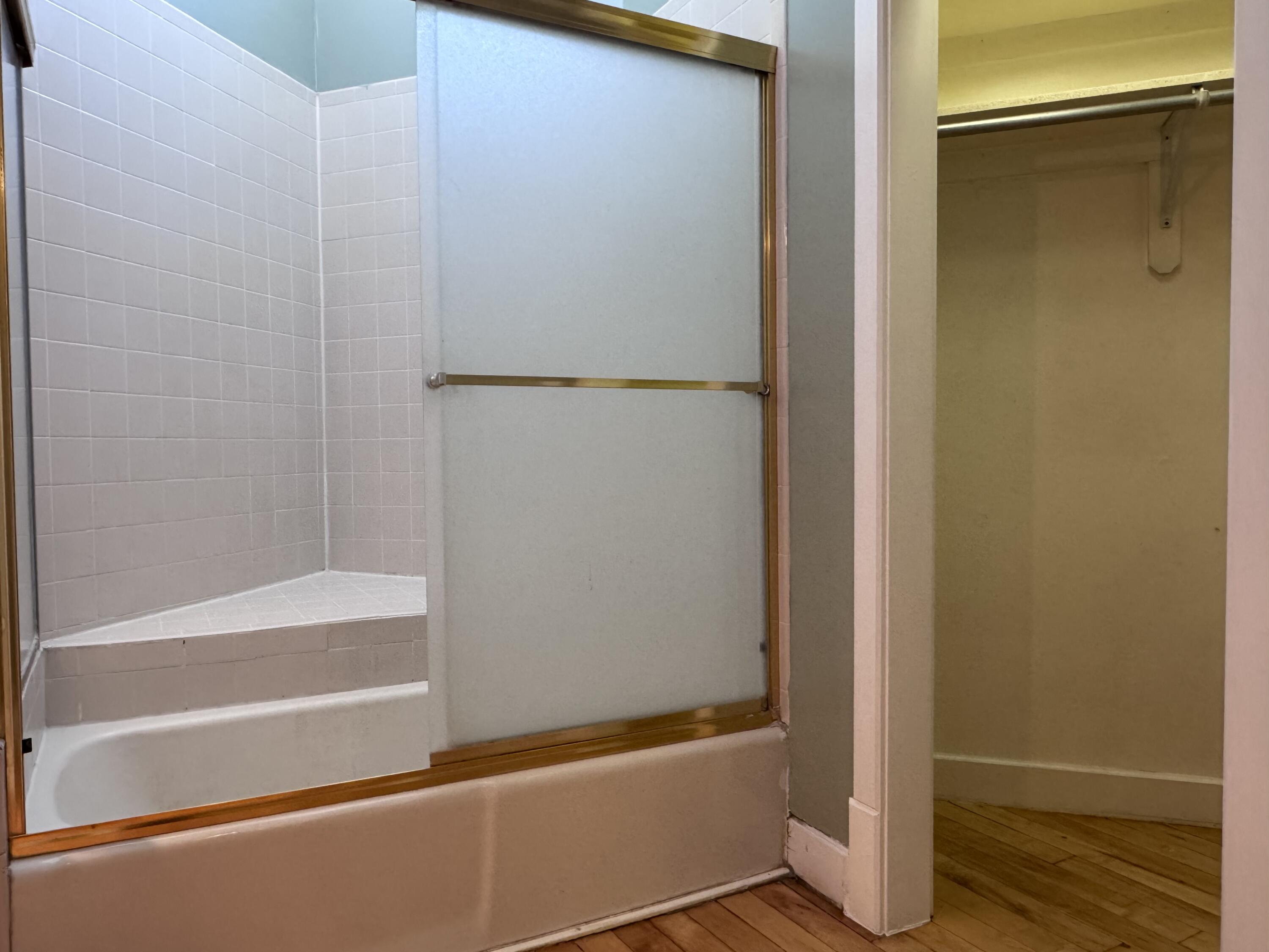 Photo 3 — 501 Mulberry Street NE