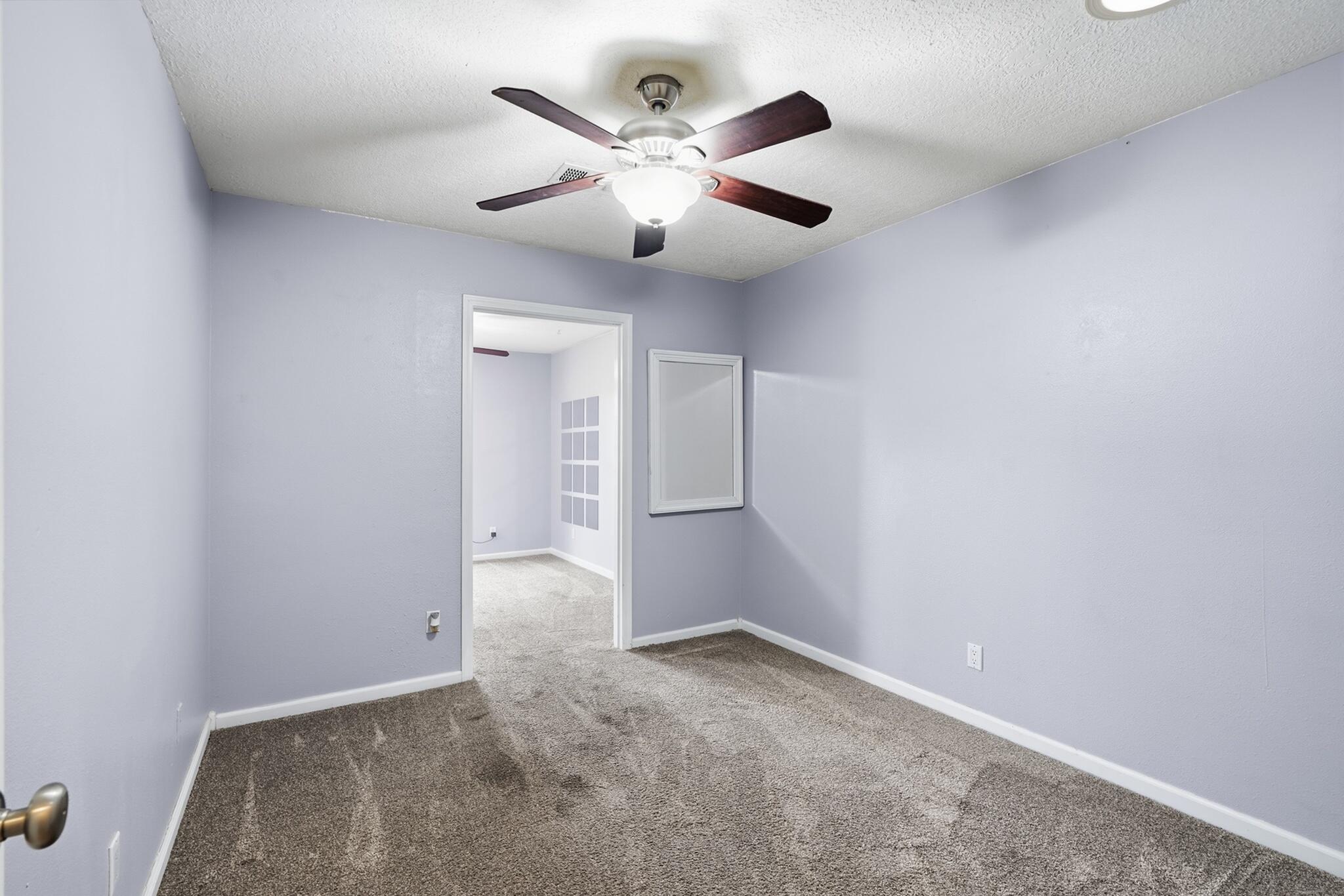 Photo 13 — 1425 32nd Circle SE