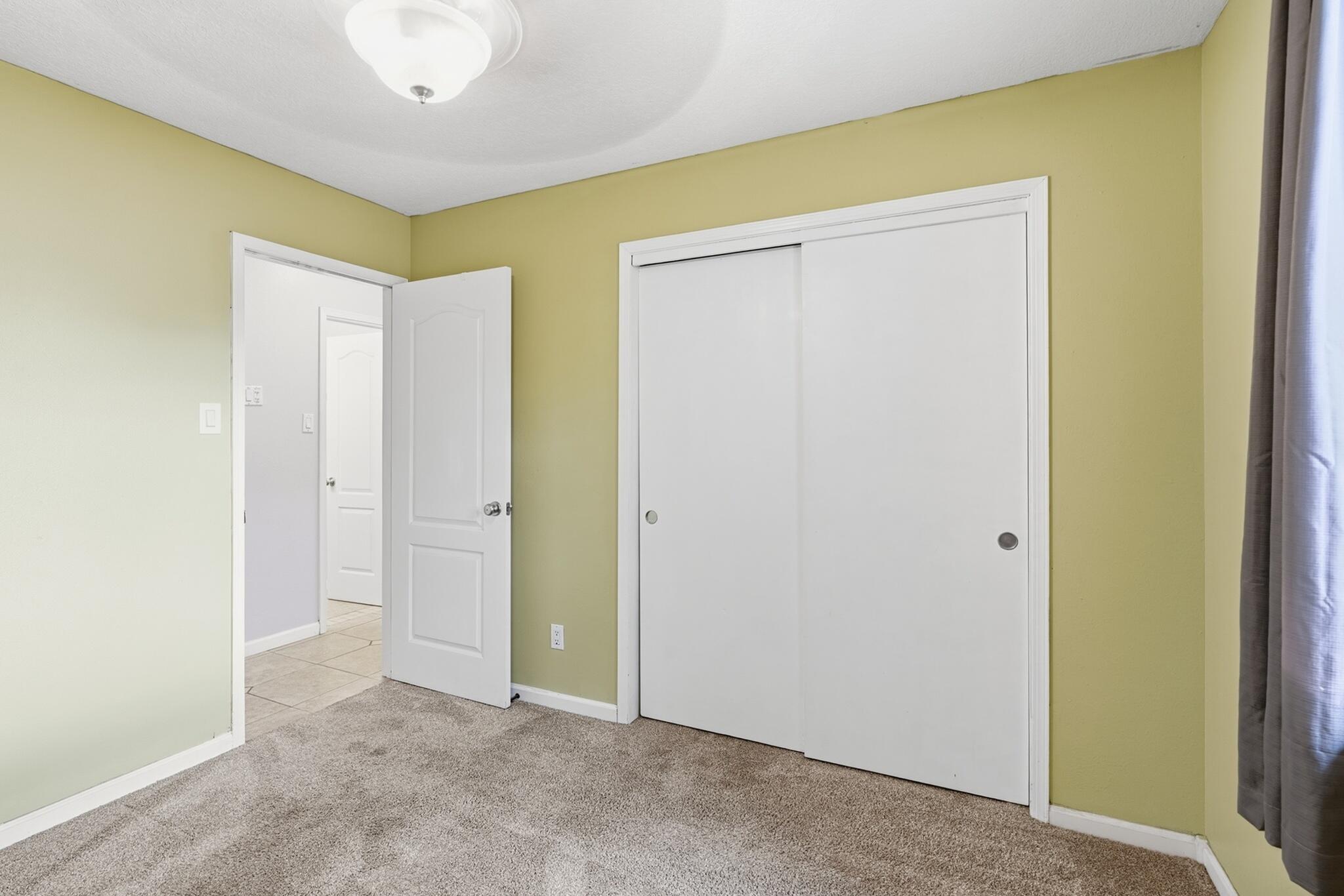 Photo 18 — 1425 32nd Circle SE