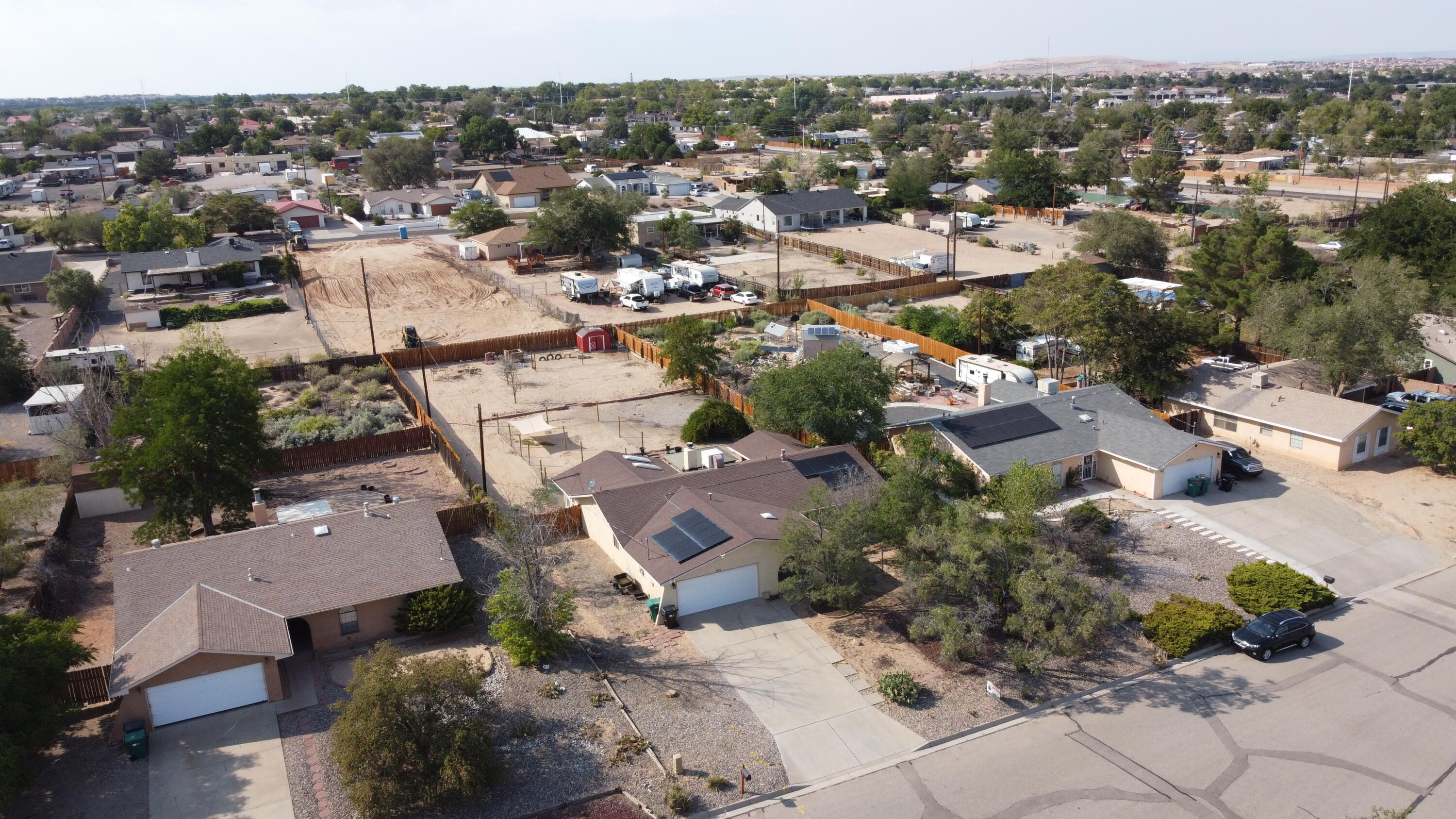Photo 2 — 1425 32nd Circle SE