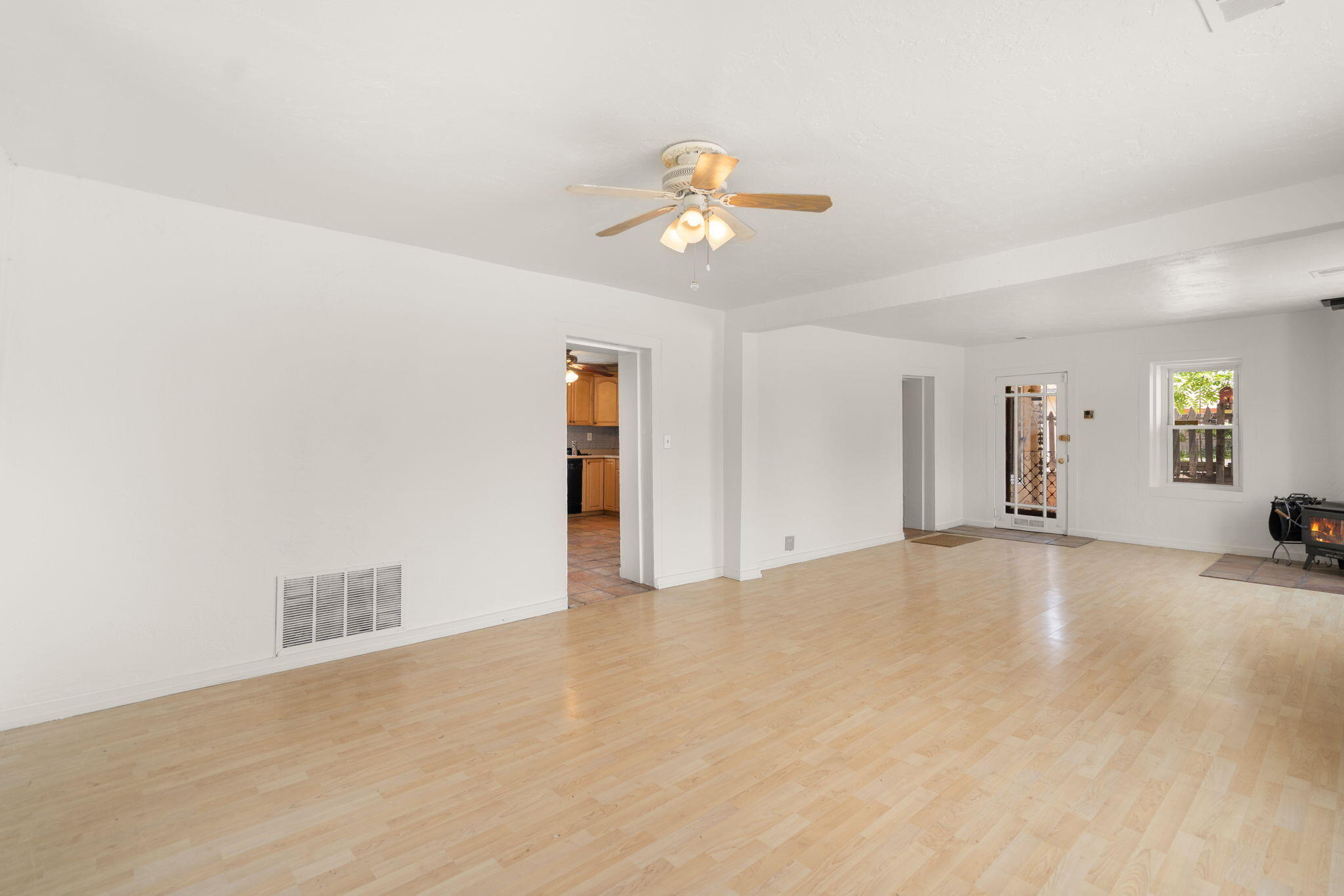Photo 6 — 314 W Aragon Road