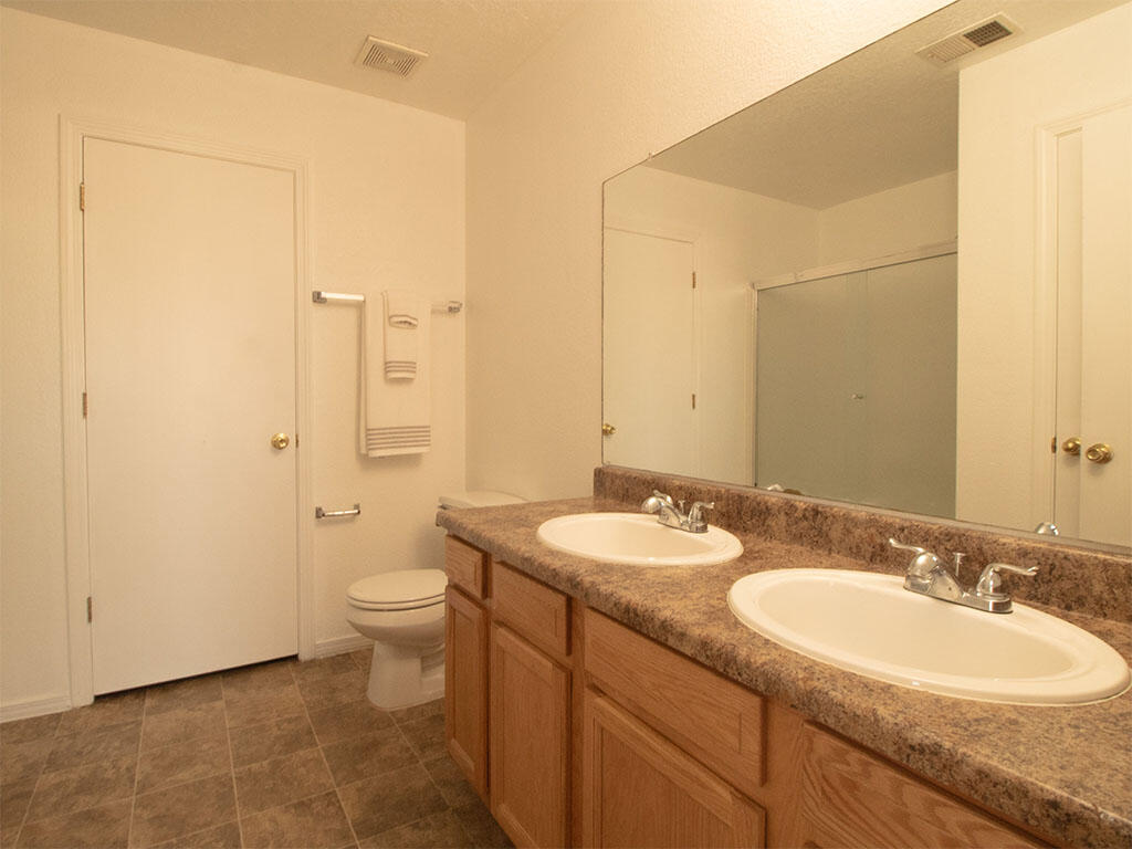 Photo 9 — 476 Desert Bluff Drive SW