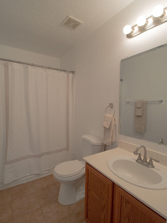 Photo 12 — 476 Desert Bluff Drive SW