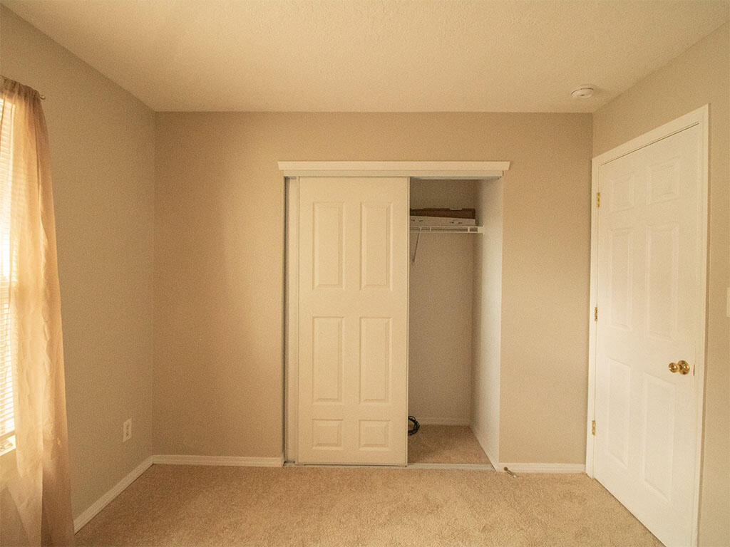 Photo 14 — 476 Desert Bluff Drive SW