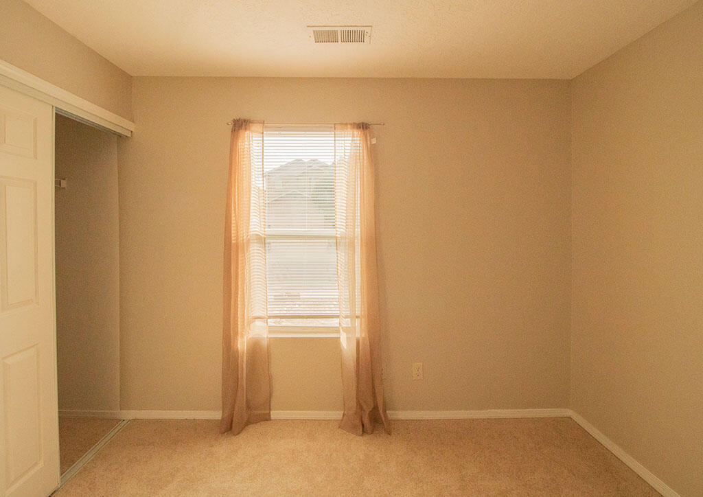 Photo 15 — 476 Desert Bluff Drive SW