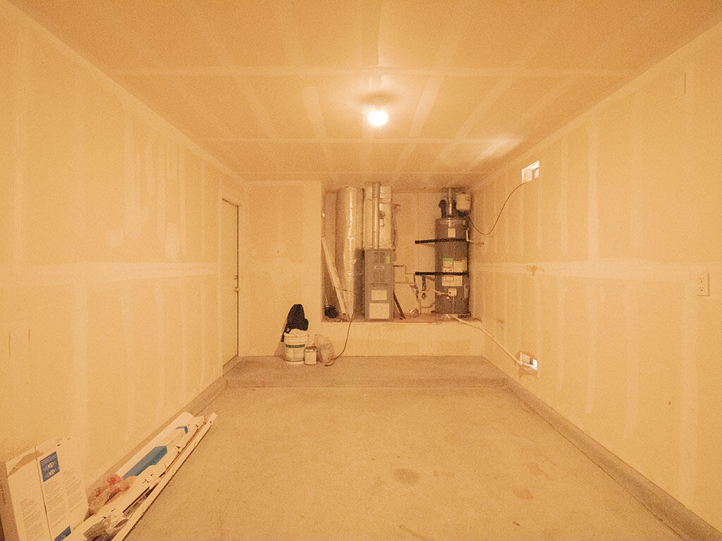 Photo 18 — 476 Desert Bluff Drive SW