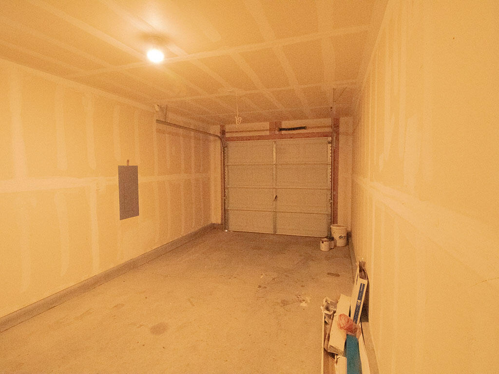 Photo 19 — 476 Desert Bluff Drive SW