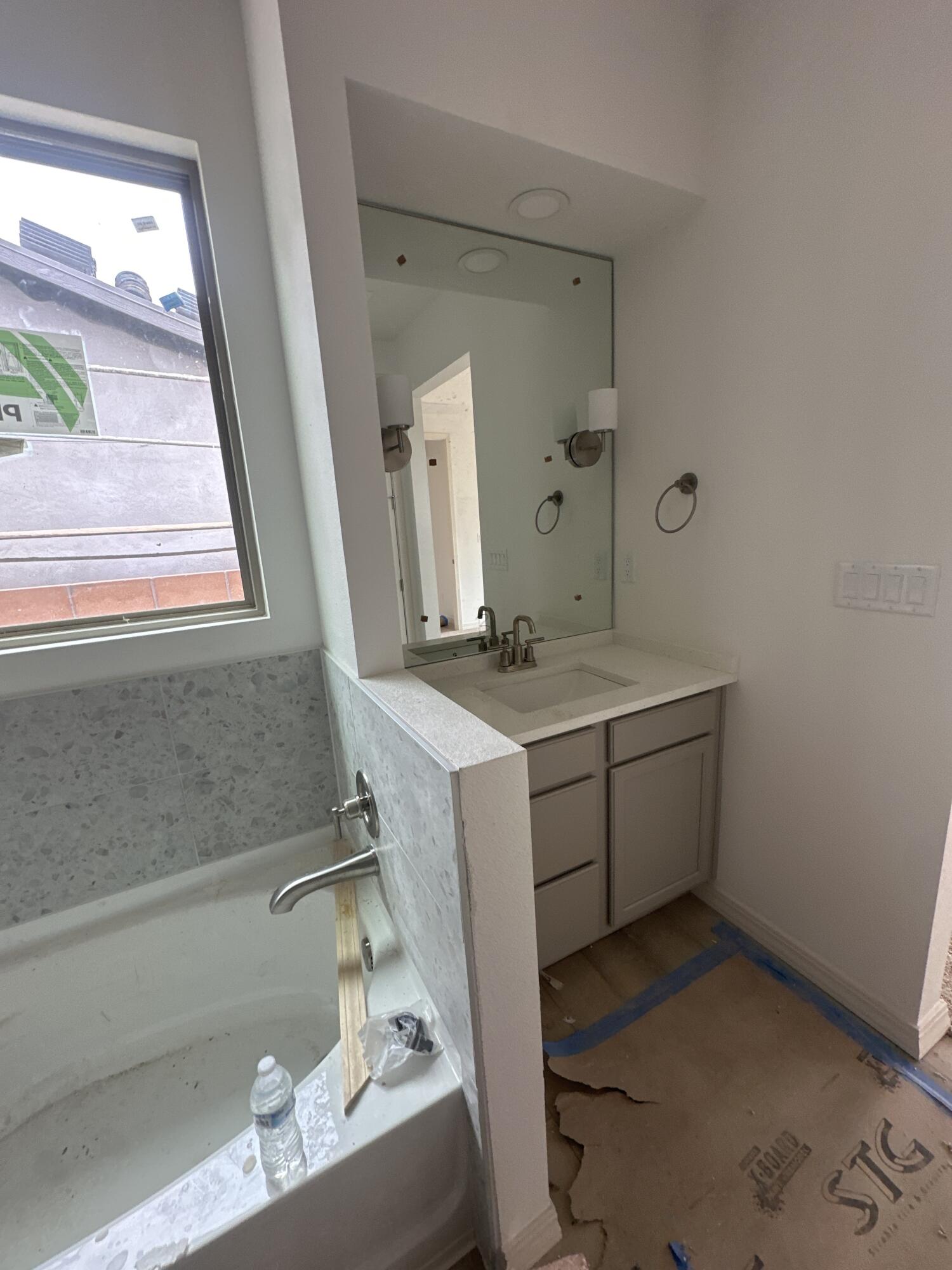 Photo 2 — 1649 Valle De Colores Street NW