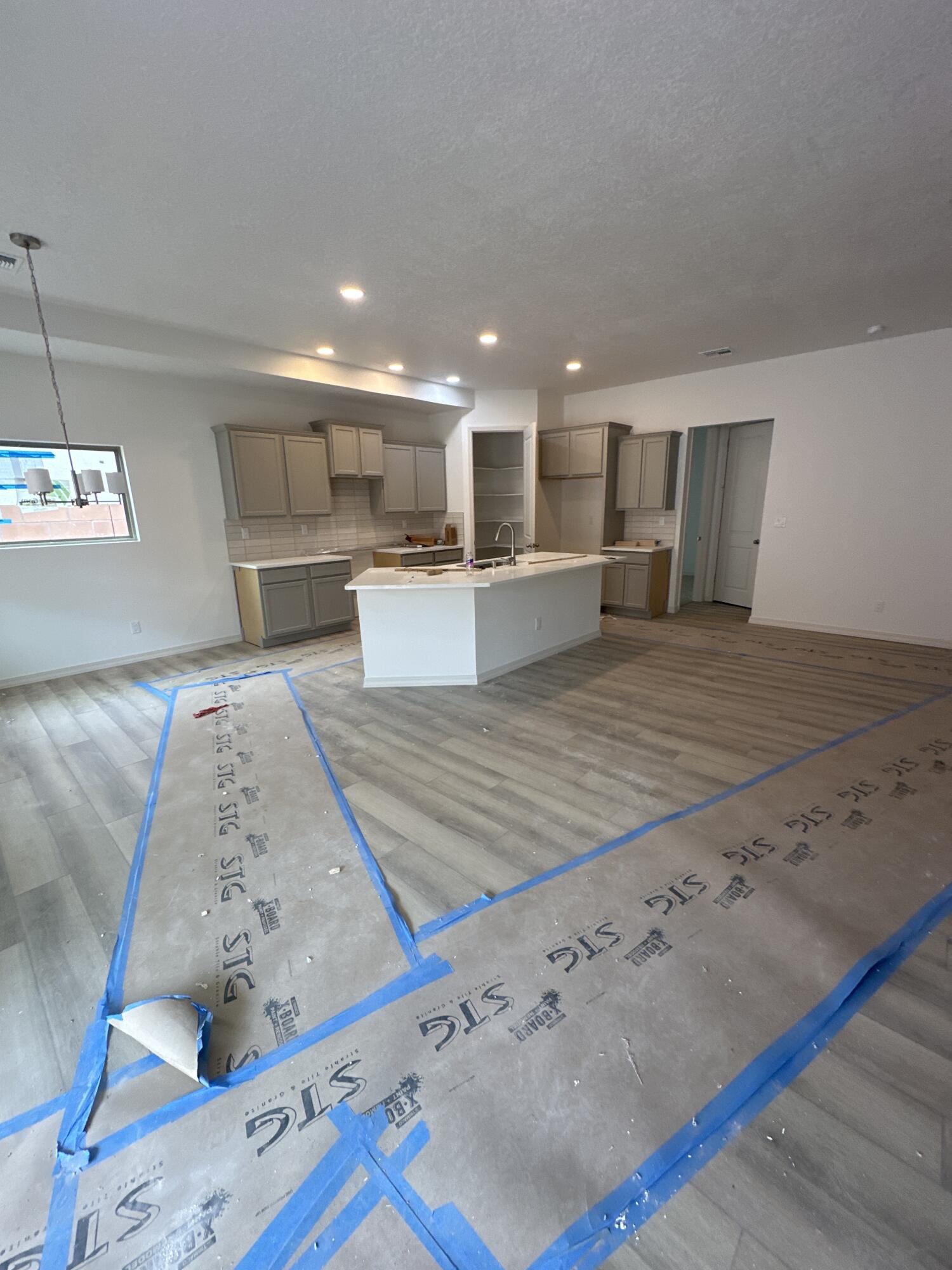 Photo 6 — 1649 Valle De Colores Street NW