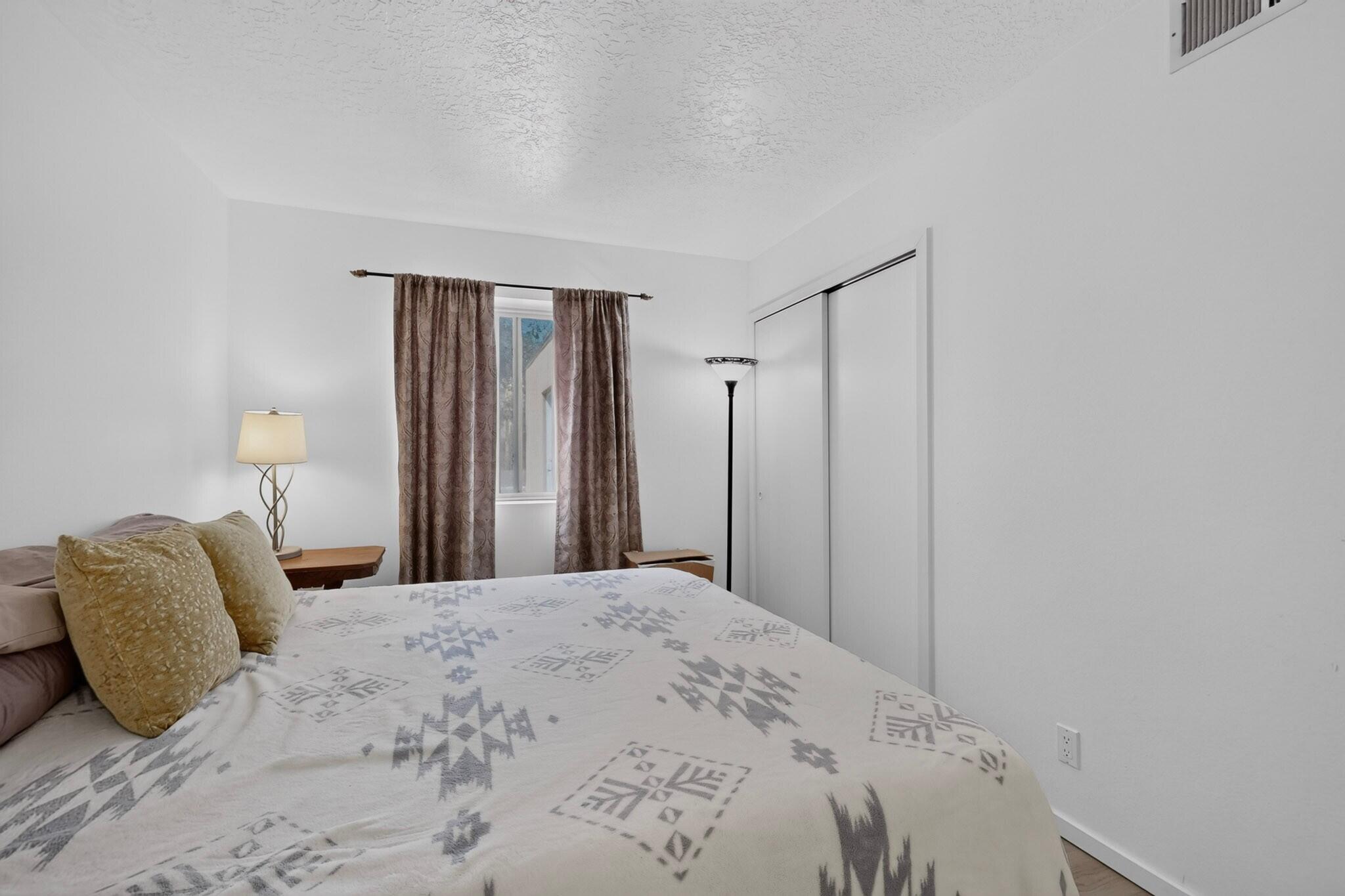 Photo 16 — 6909 Quarterhorse Lane NW