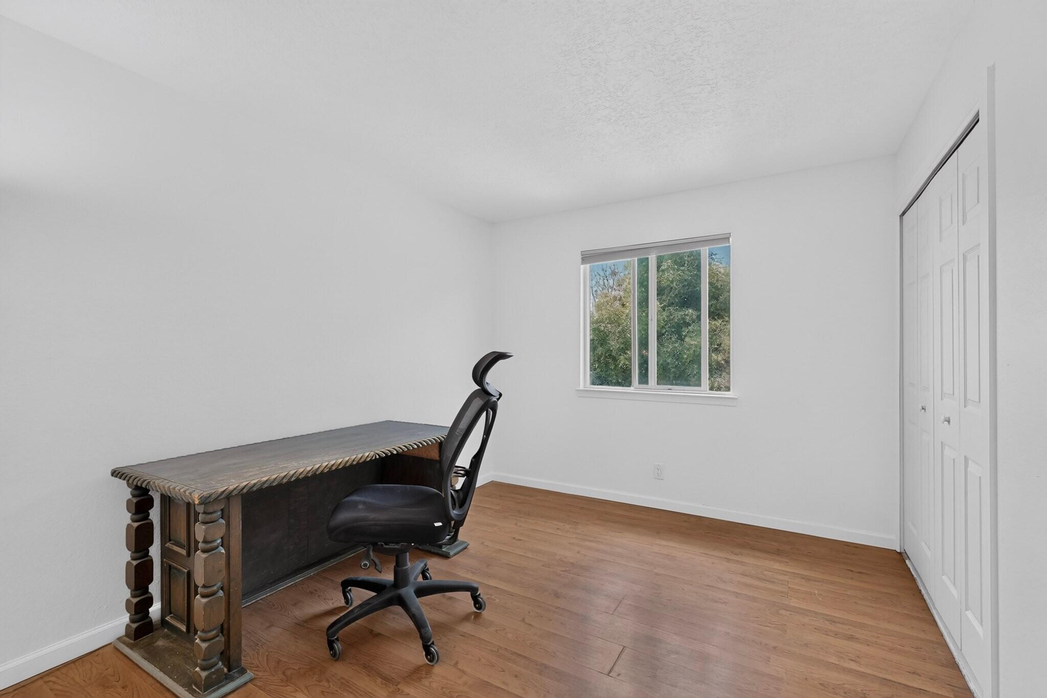 Photo 19 — 6909 Quarterhorse Lane NW