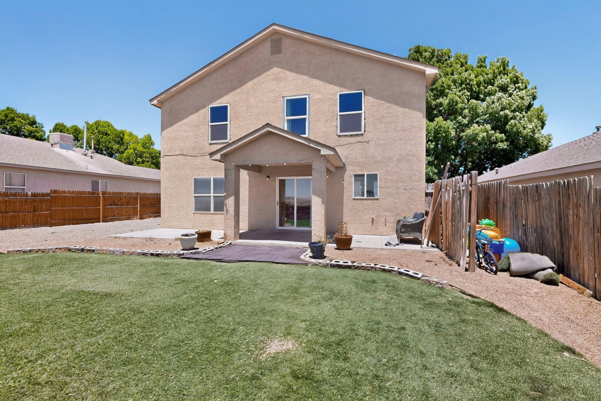 Photo 17 — 816 Toadlena Meadows Drive NE
