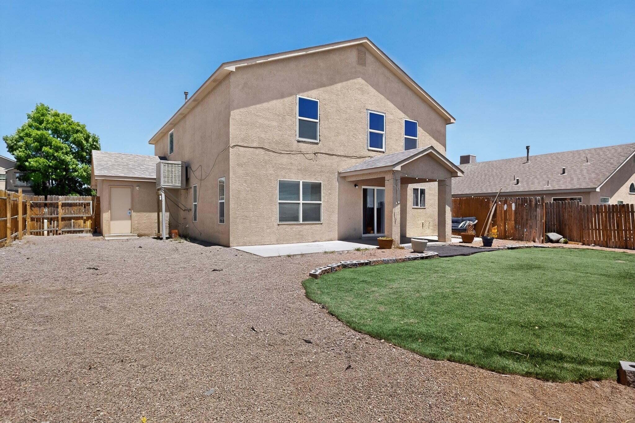 Photo 18 — 816 Toadlena Meadows Drive NE