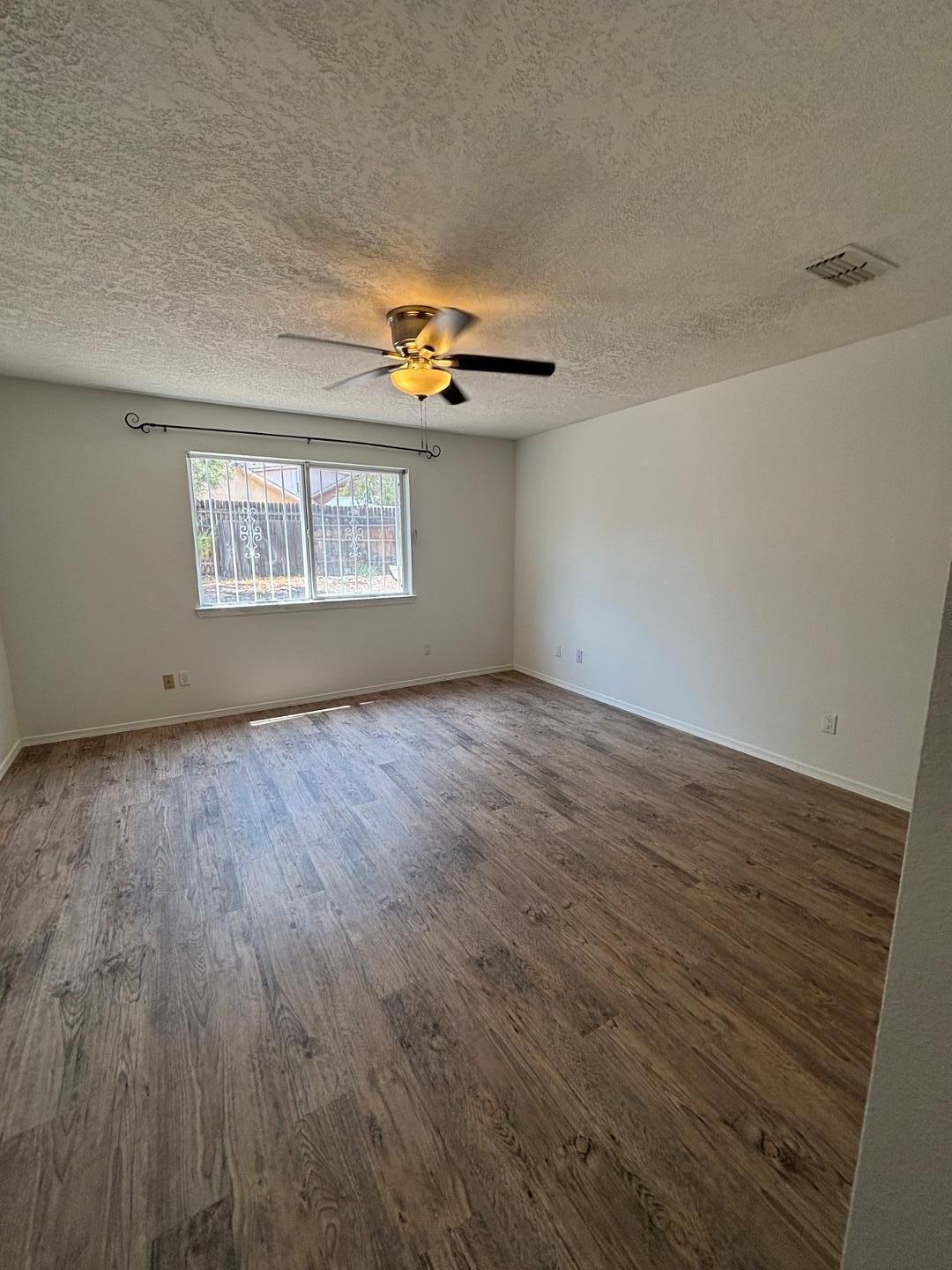 Photo 5 — 7822 Desert Springs Court SW