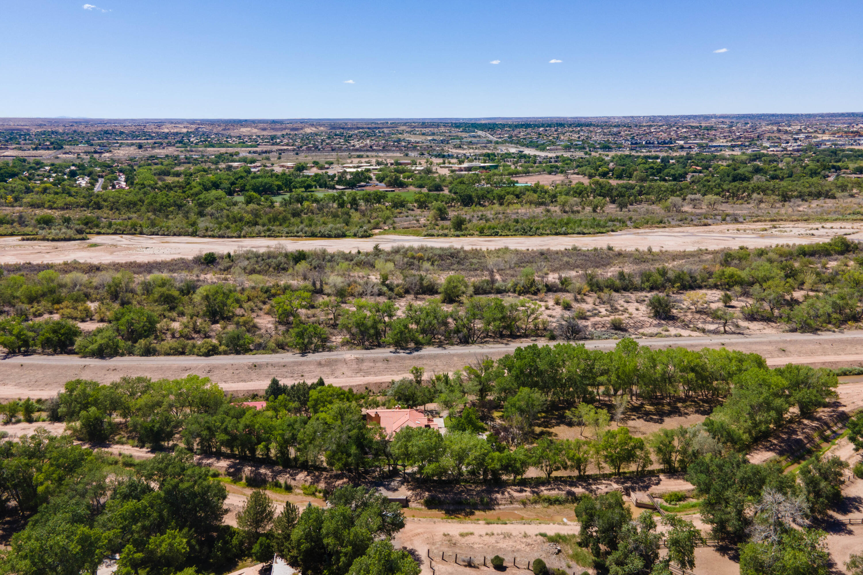 Photo 5 — 7437 Rio Grande Boulevard NW