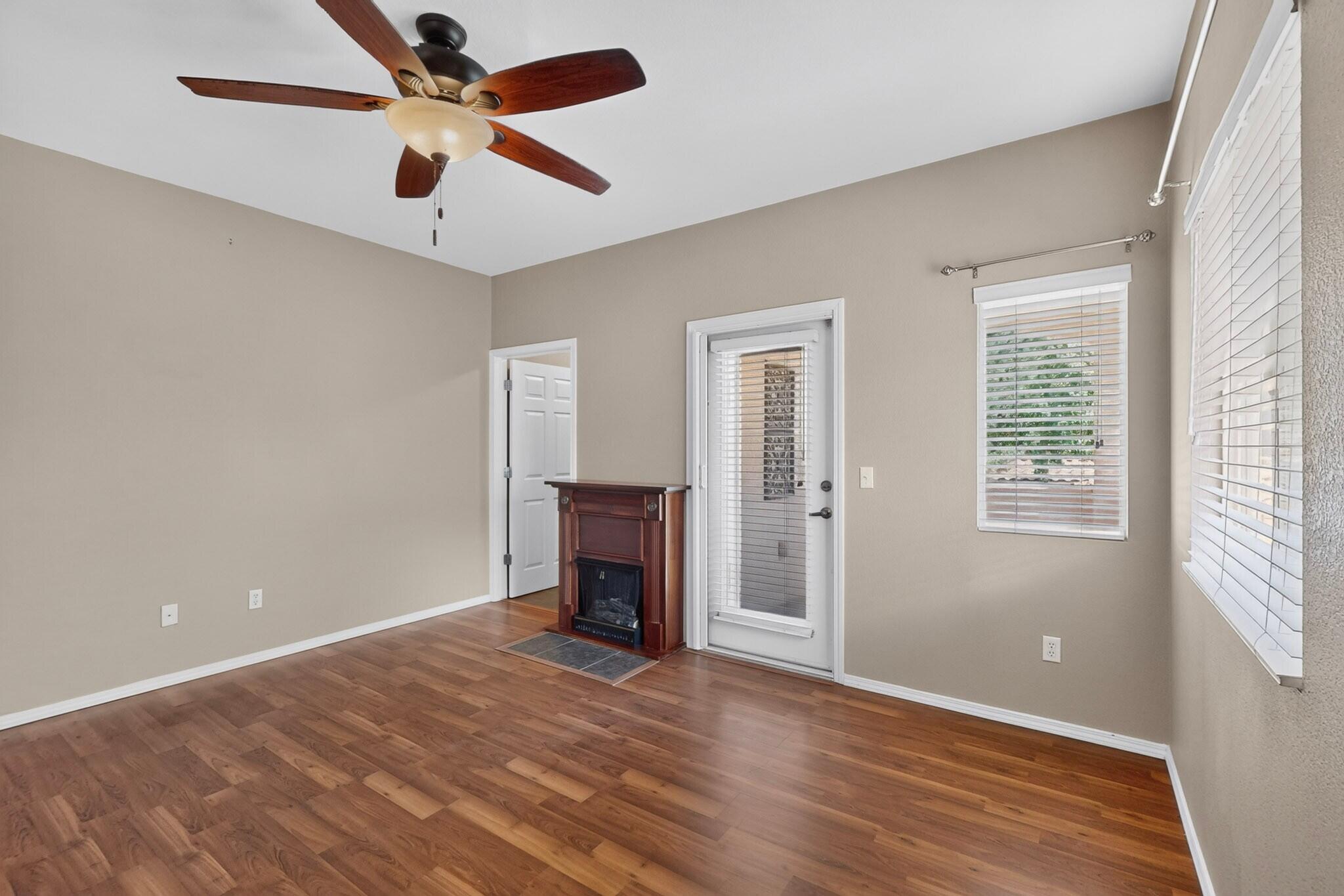 Photo 4 — 6800 Vista Del Norte Drive NE # 21