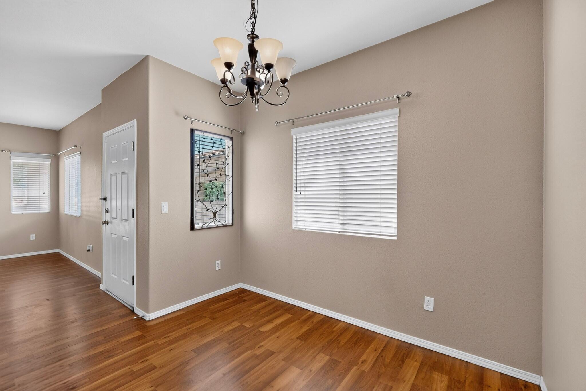 Photo 12 — 6800 Vista Del Norte Drive NE # 21
