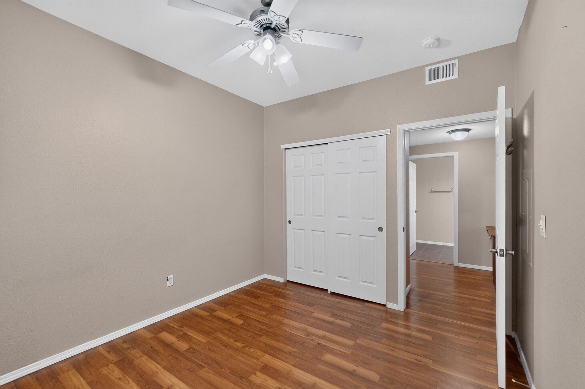 Photo 15 — 6800 Vista Del Norte Drive NE # 21