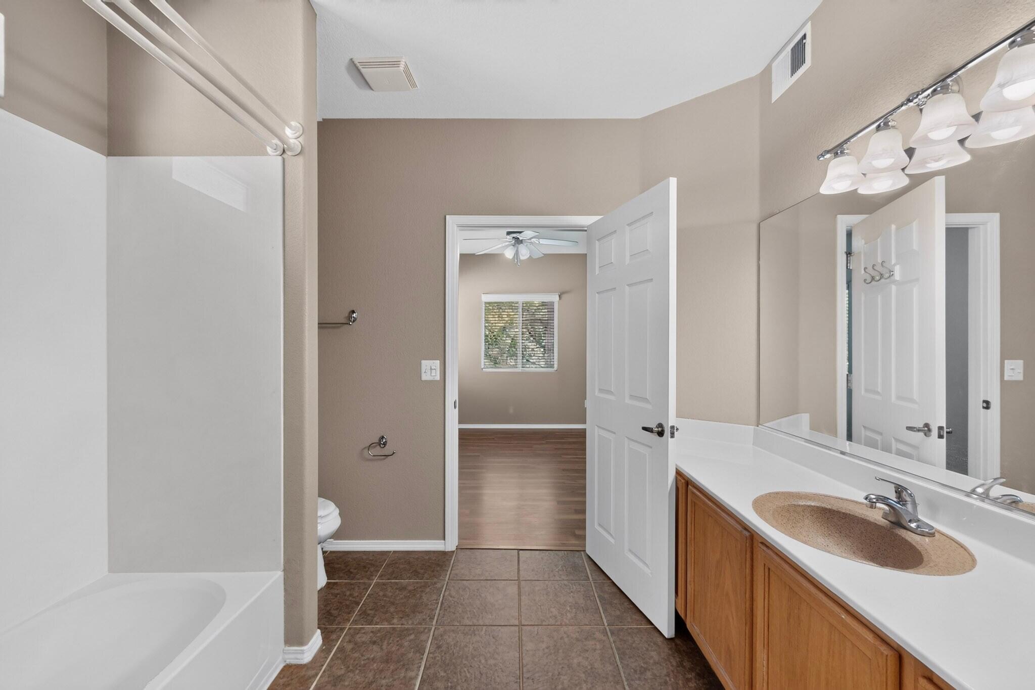 Photo 20 — 6800 Vista Del Norte Drive NE # 21
