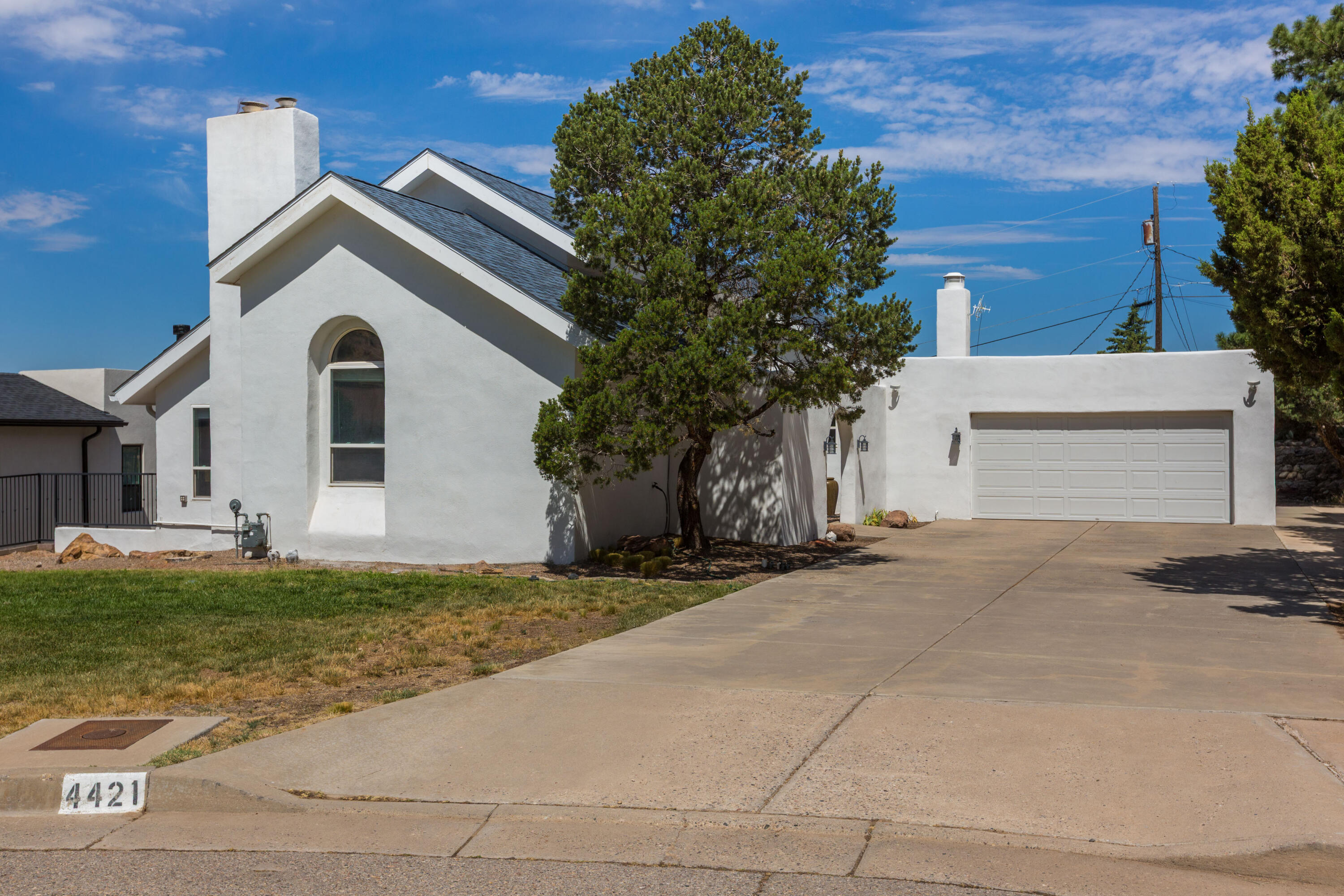 4421 Hidden Valley Court NE