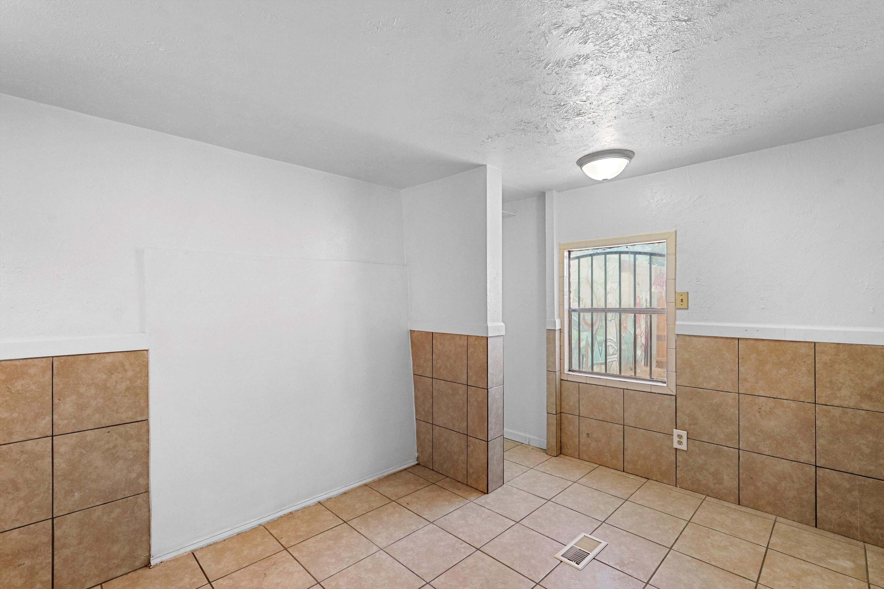 Photo 11 — 5411 4th Street NW
