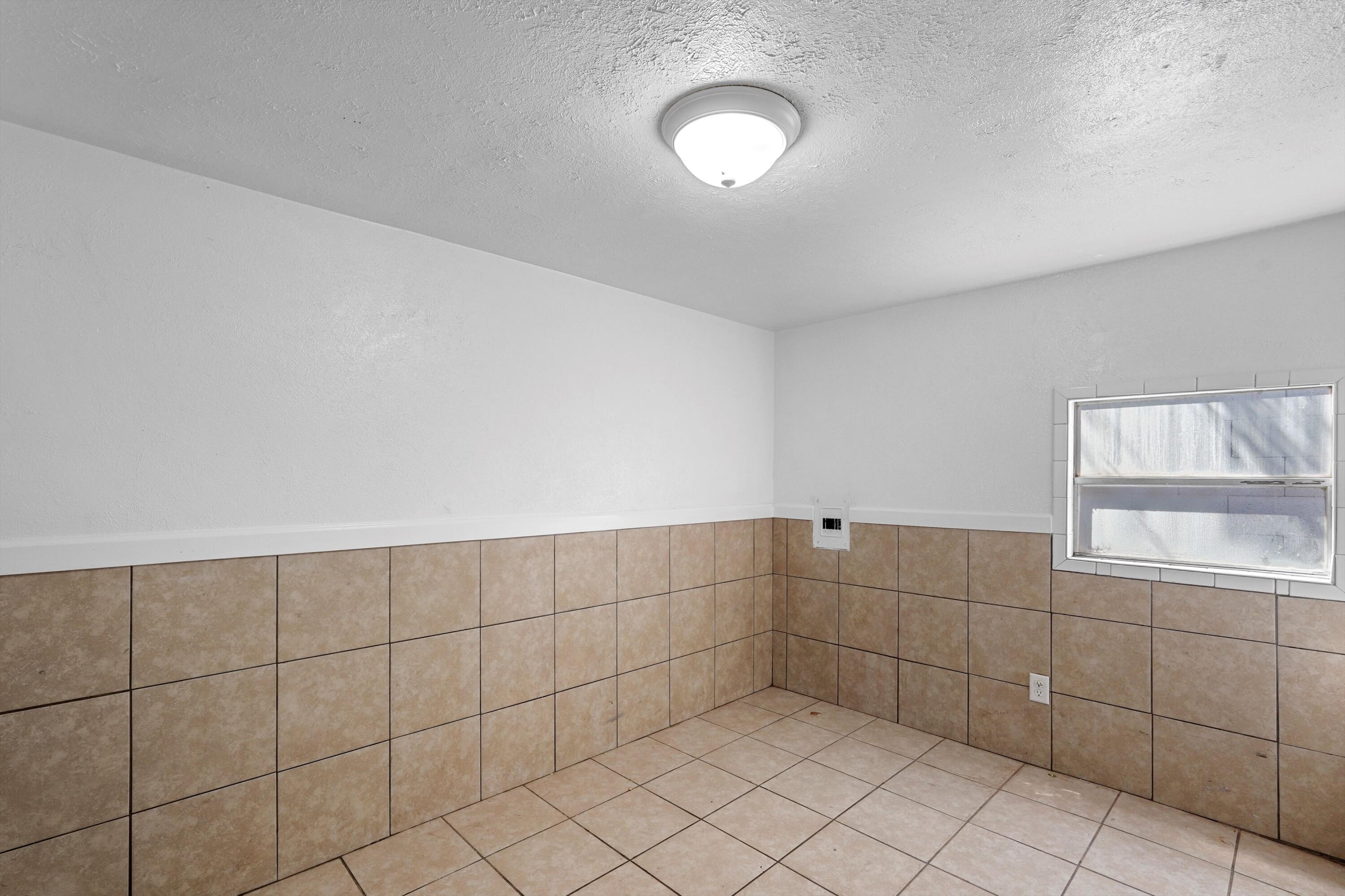 Photo 8 — 5411 4th Street NW
