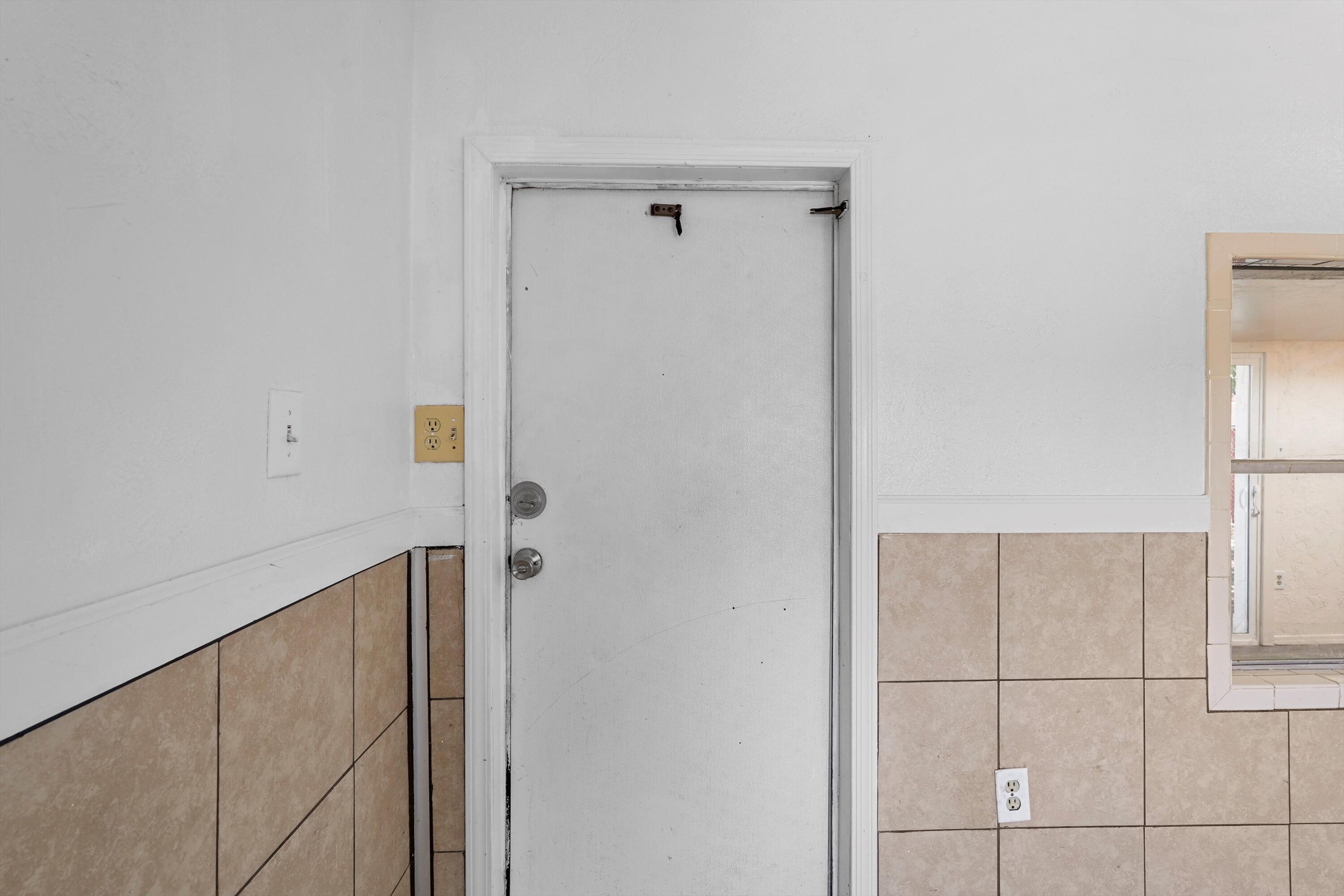Photo 18 — 5411 4th Street NW