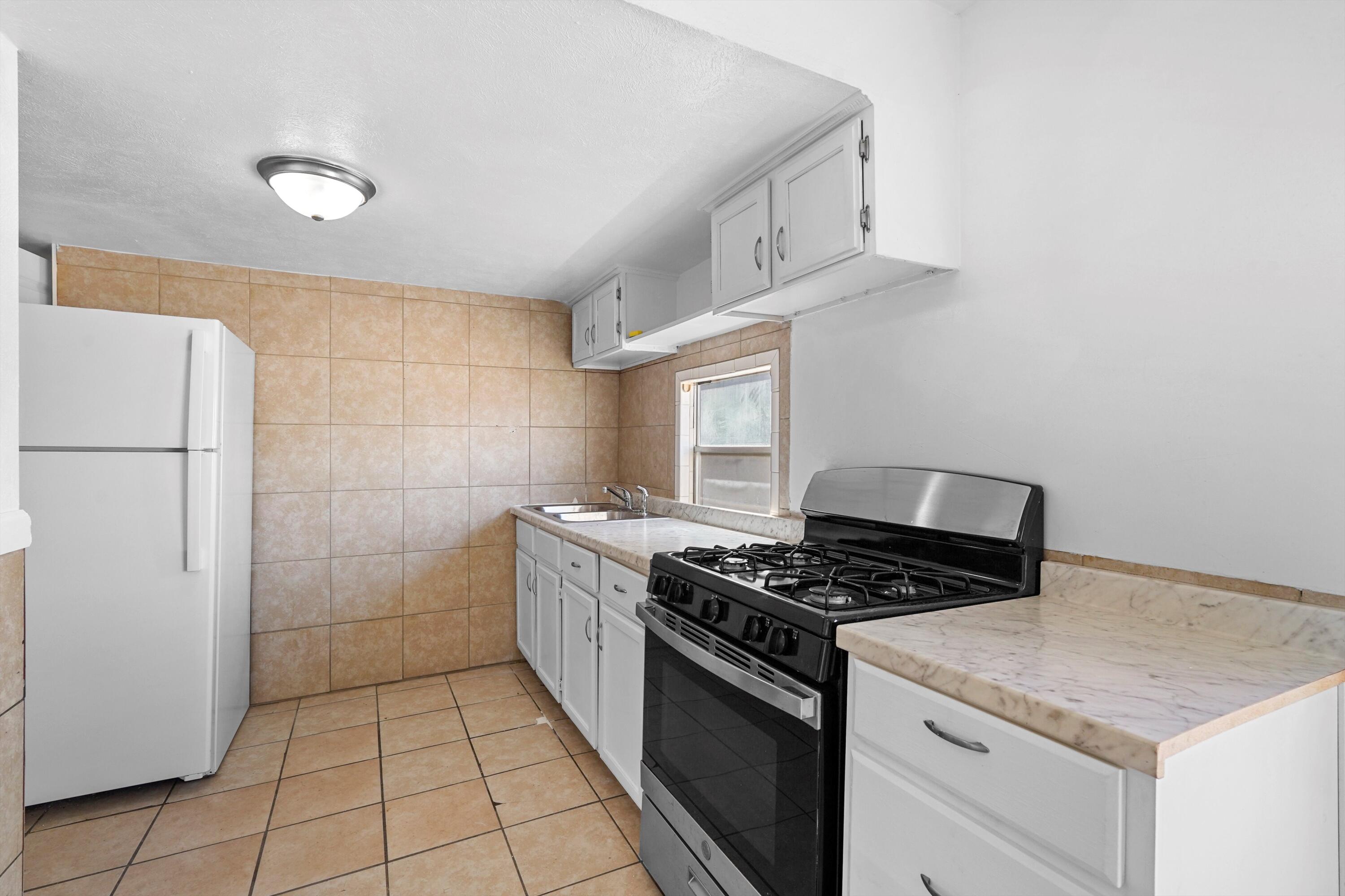Photo 14 — 5411 4th Street NW