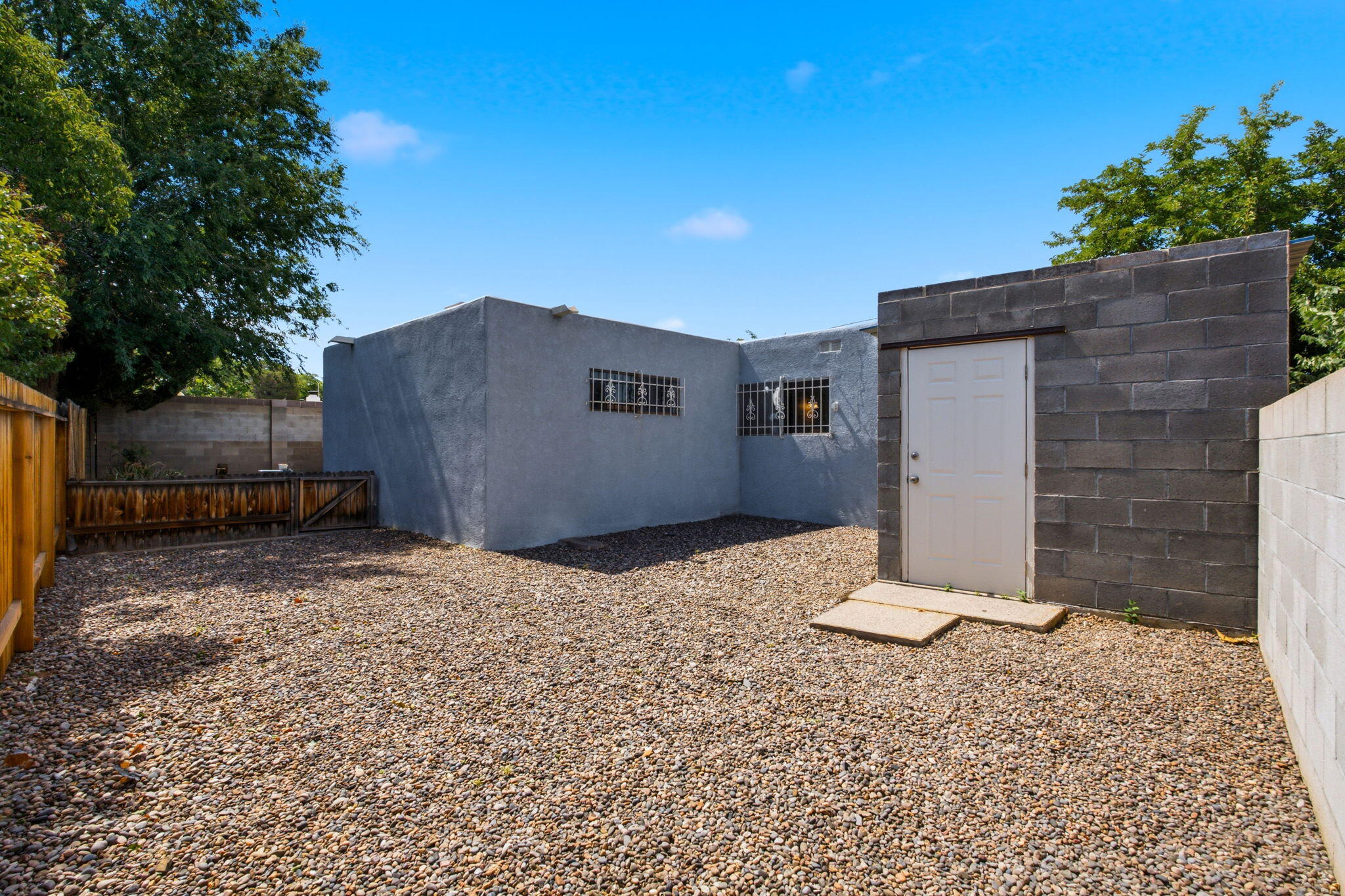 Photo 17 — 6021 Downey Street NE