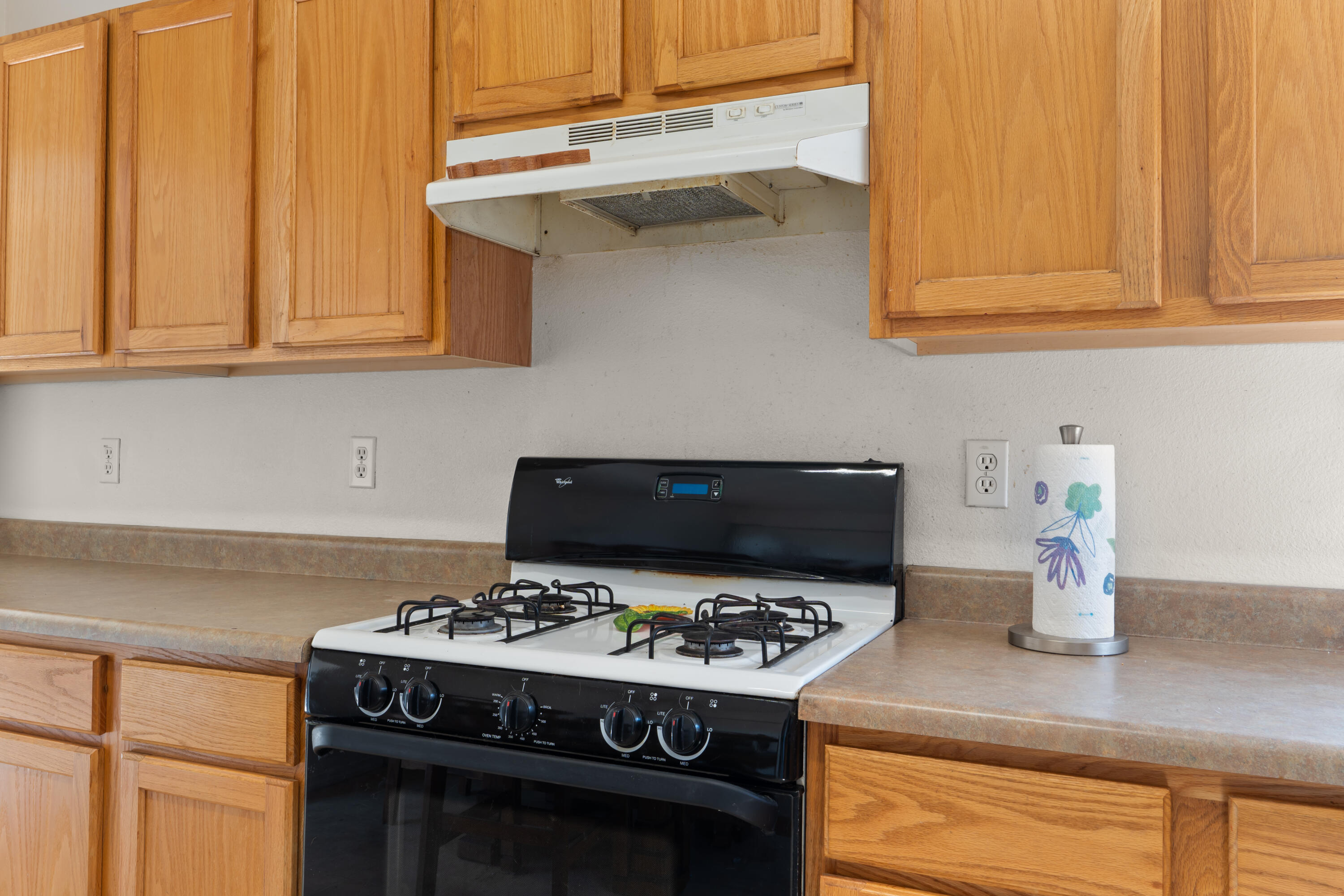 Photo 18 — 616 Lone Pine Drive SW