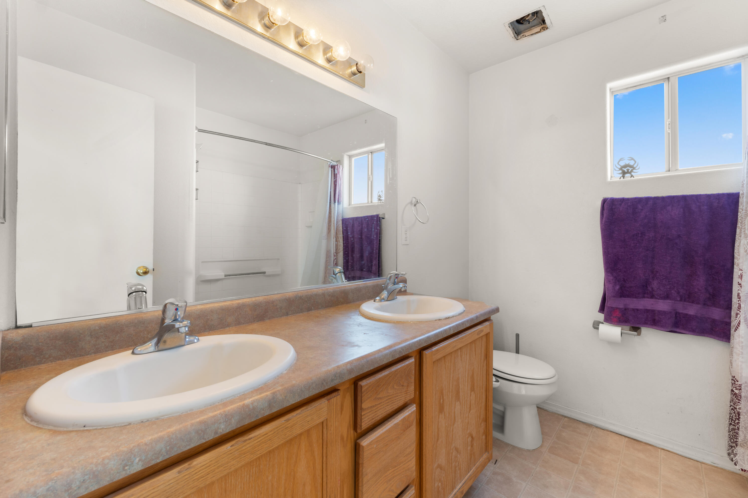 Photo 8 — 616 Lone Pine Drive SW